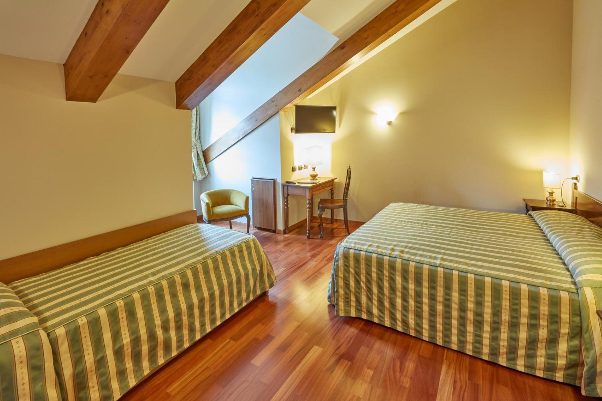 Triple Room - Photo 1