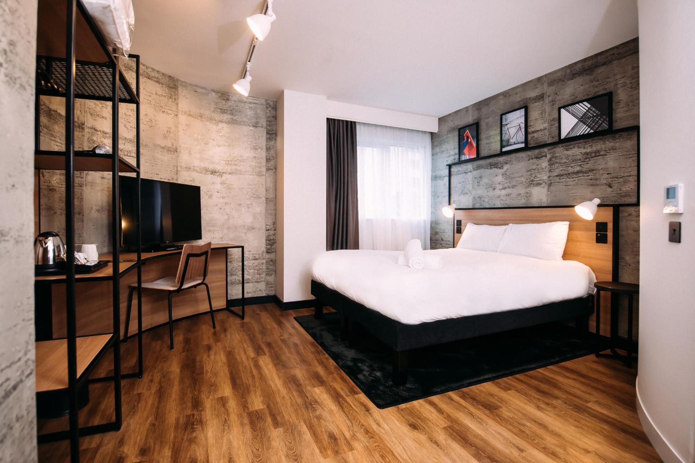 Standard Double Room - Photo 5