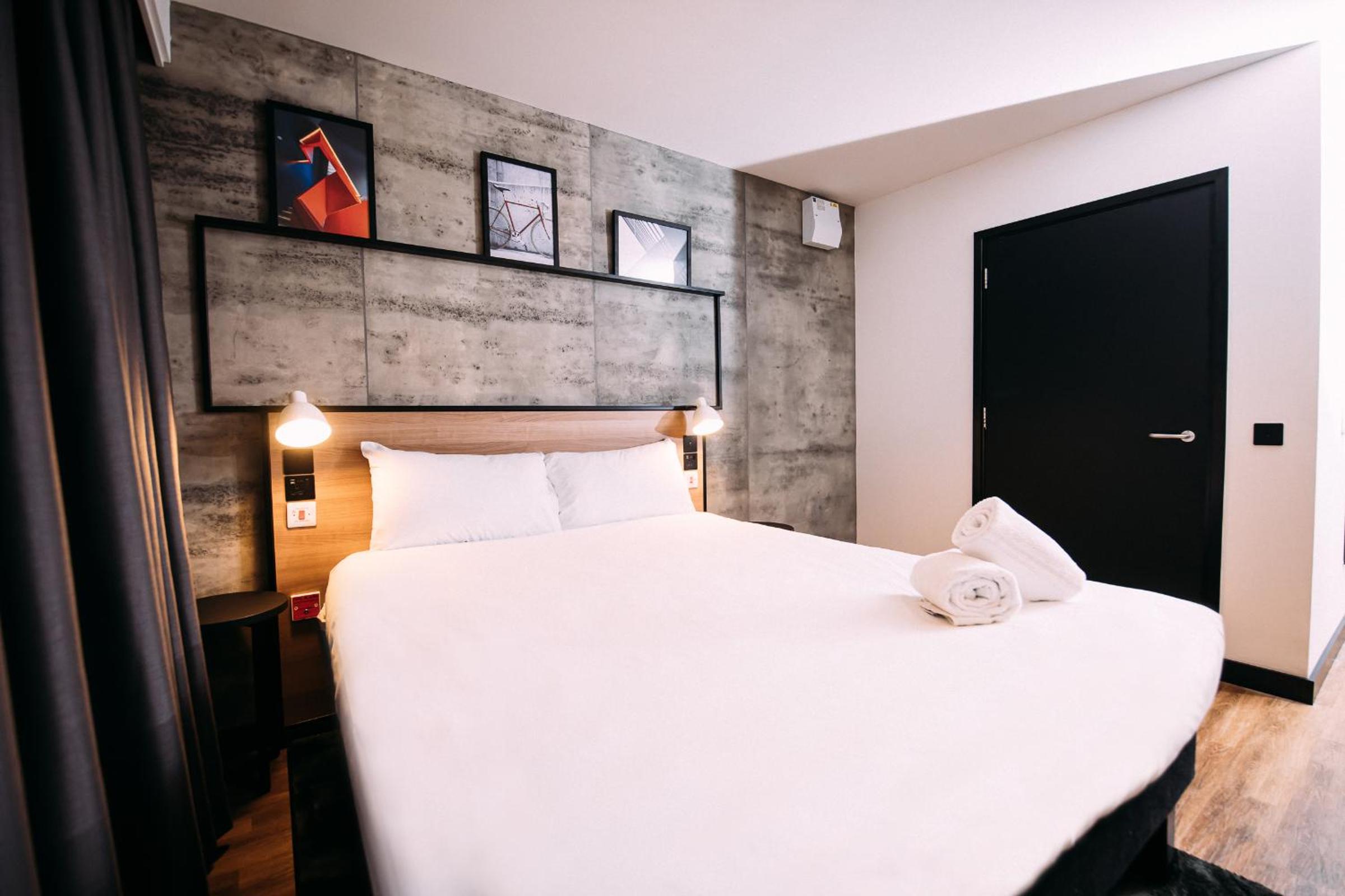 Double Room - Disability Access - Photo 7