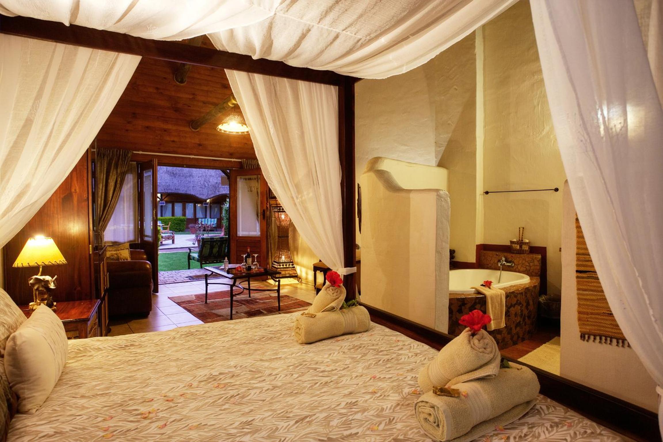 Romantic Honeymoon Suite photo 3