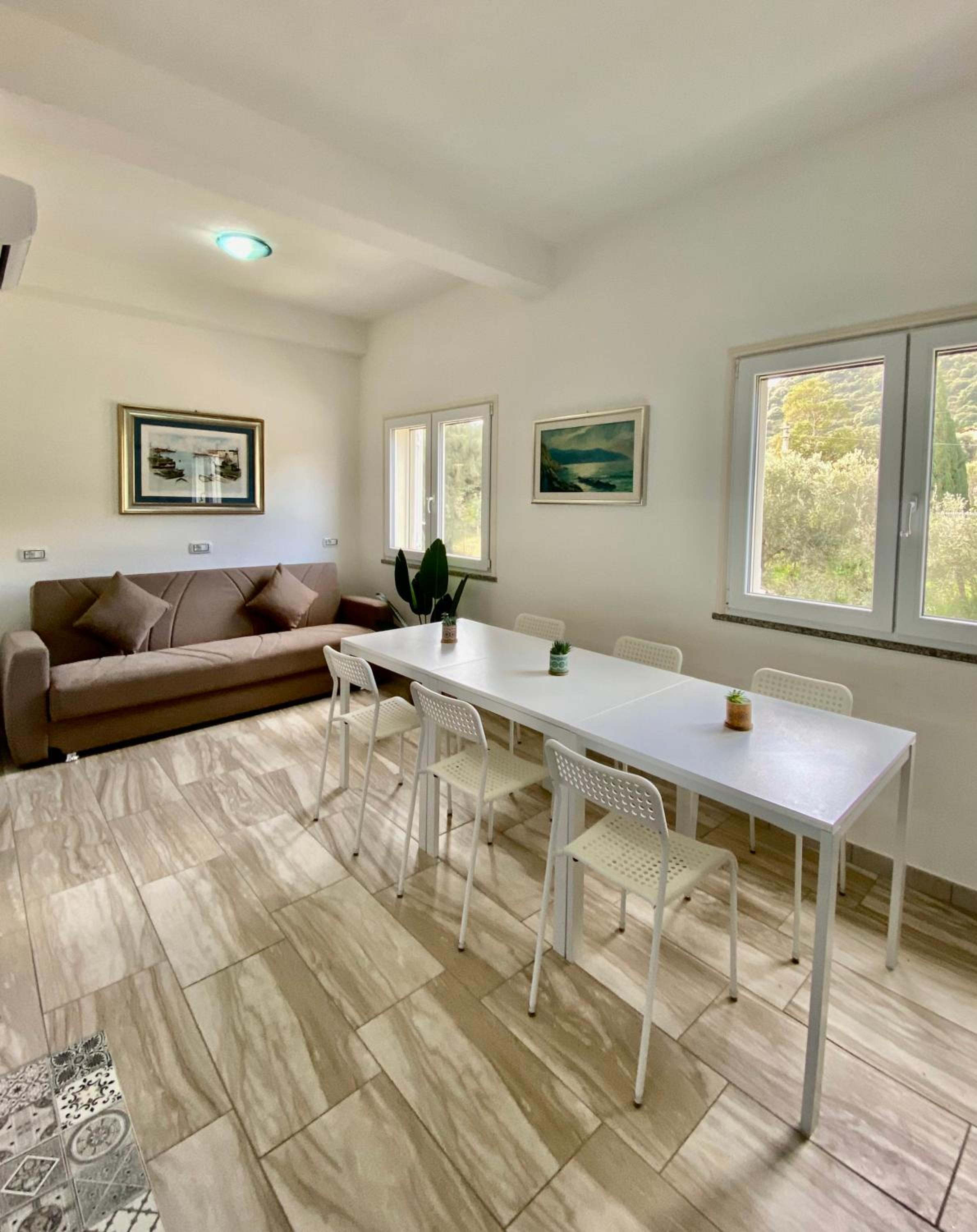 Three-Bedroom Apartment - Photo 37