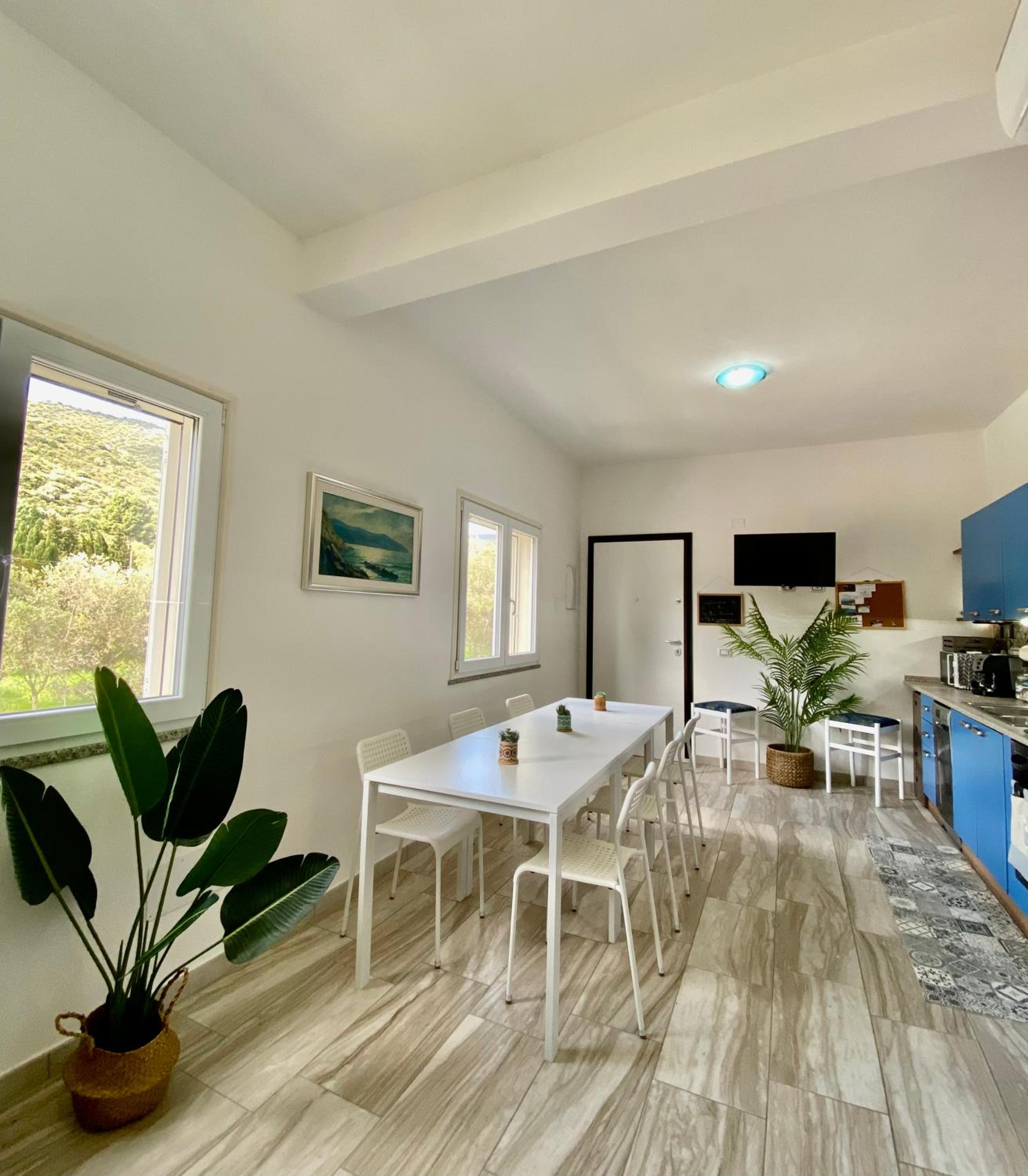Three-Bedroom Apartment - Photo 39