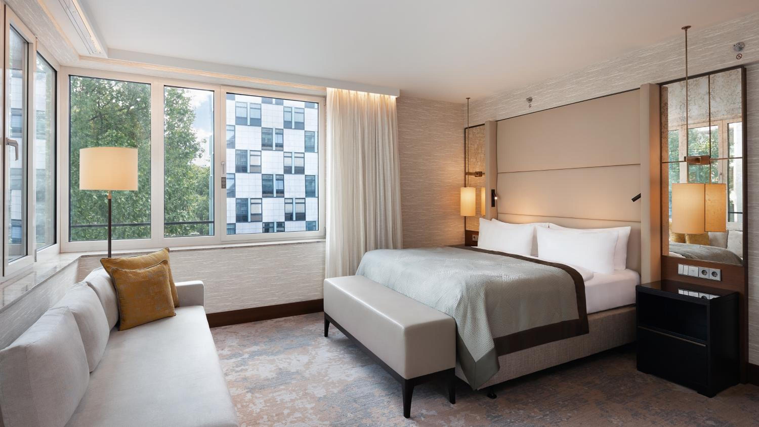 Premium King Room