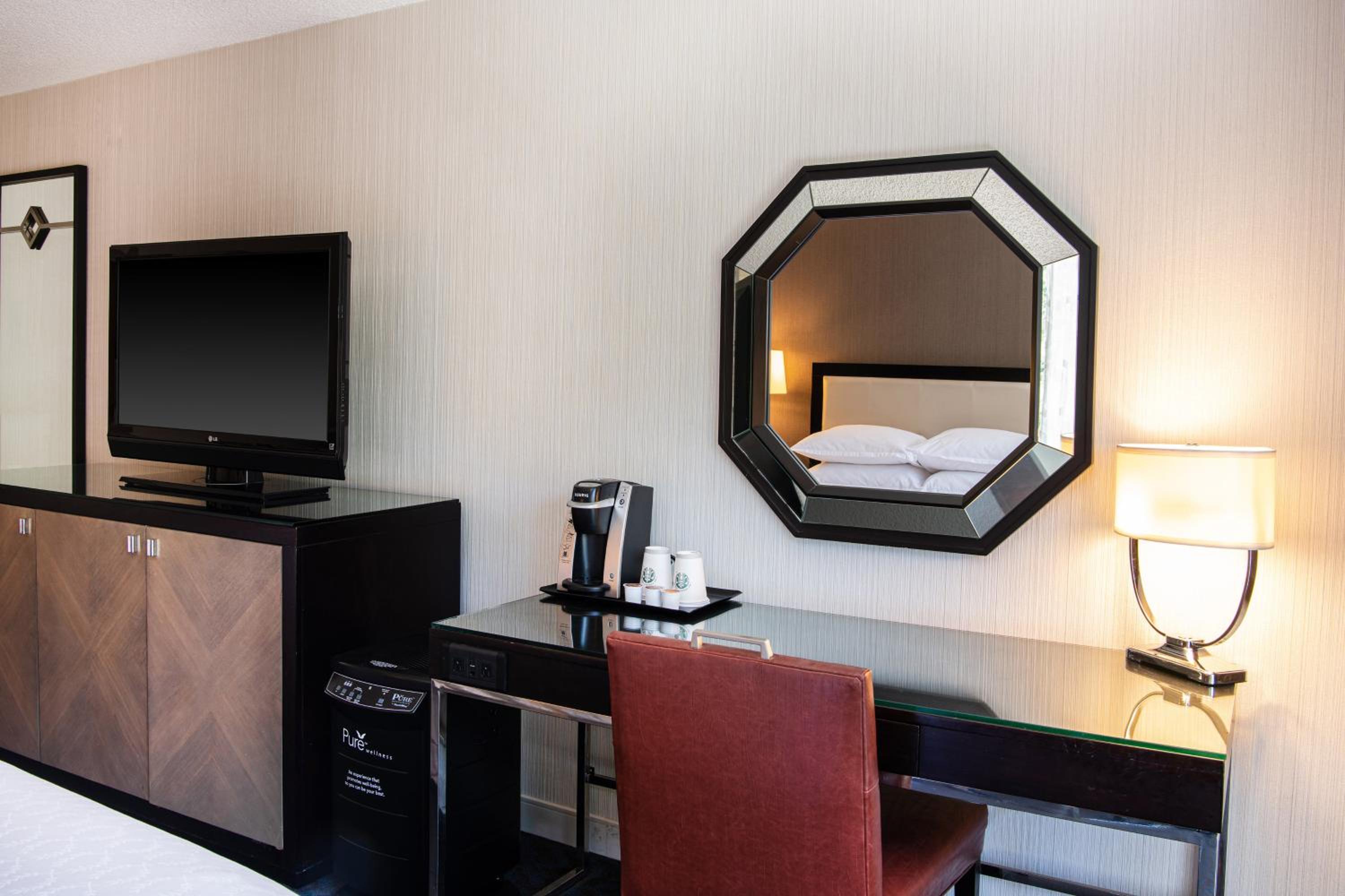 PURE Wellness, 2 Queen Beds - Photo 7