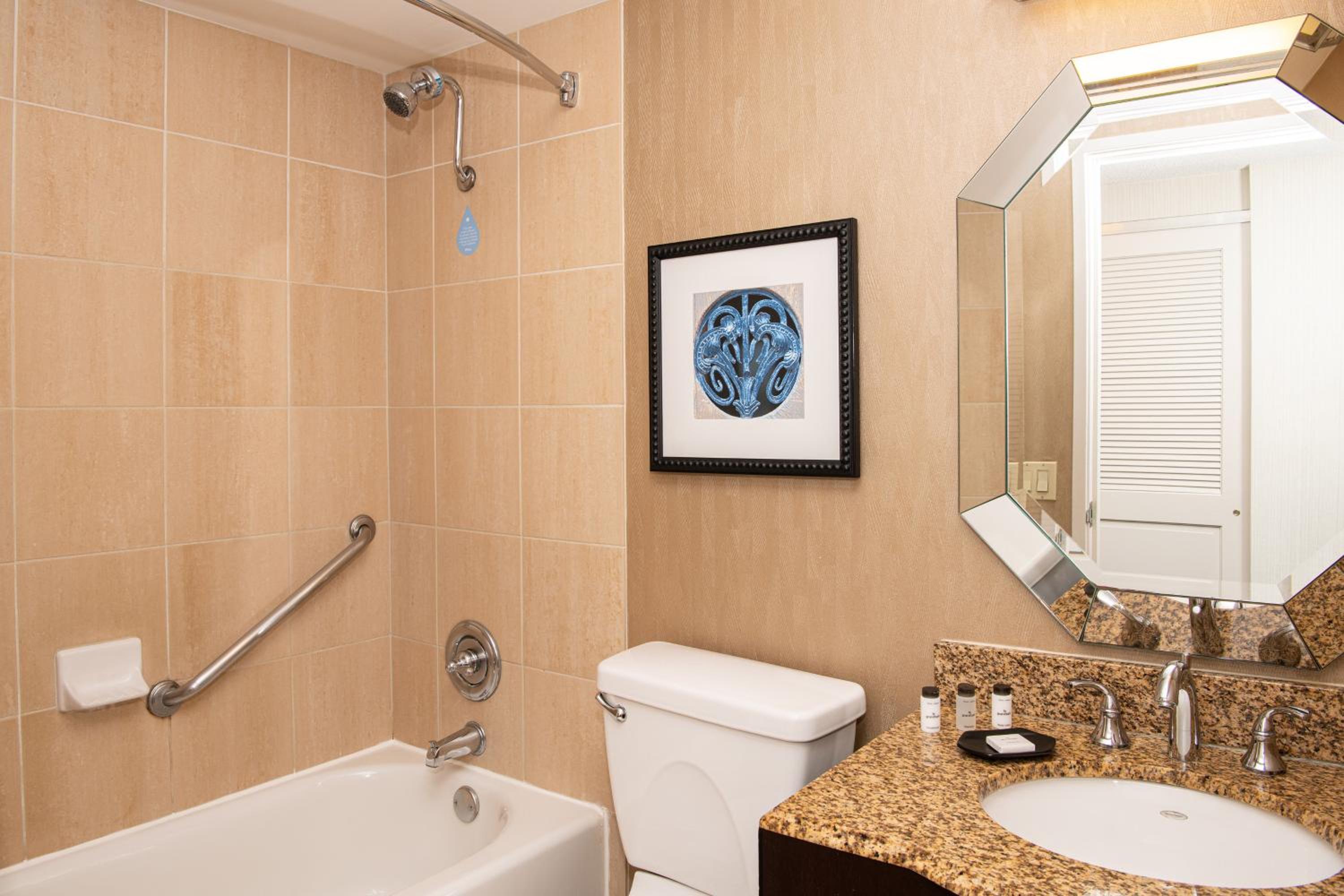 PURE Wellness, 2 Queen Beds - Photo 8