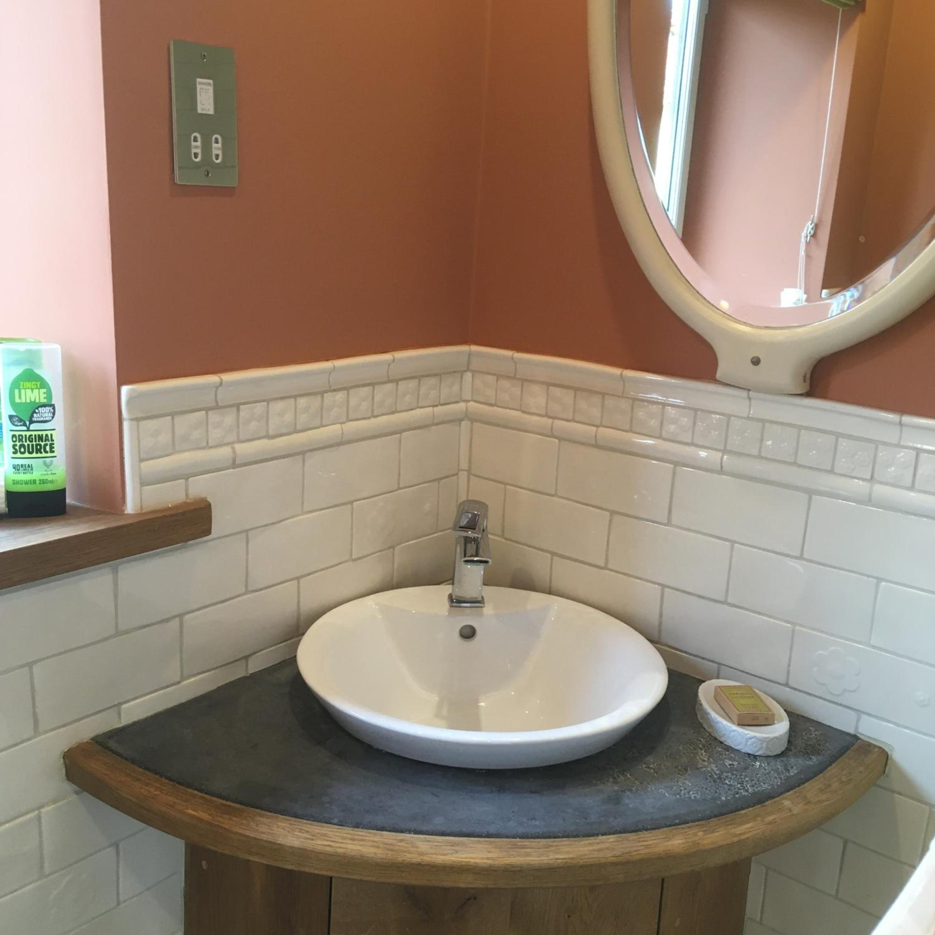 Double Room with Private Bathroom - Photo 3