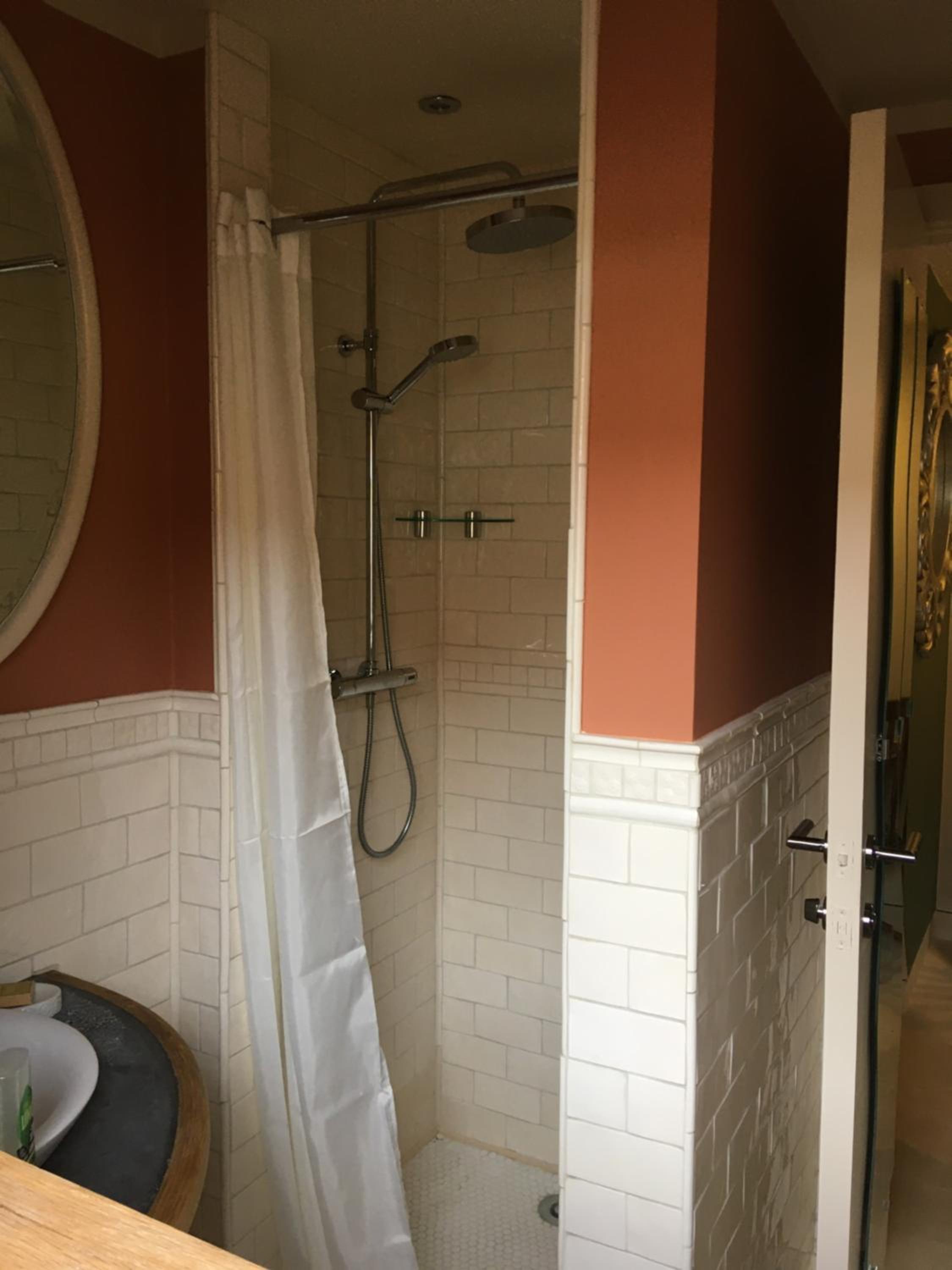 Double Room with Private Bathroom - Photo 6