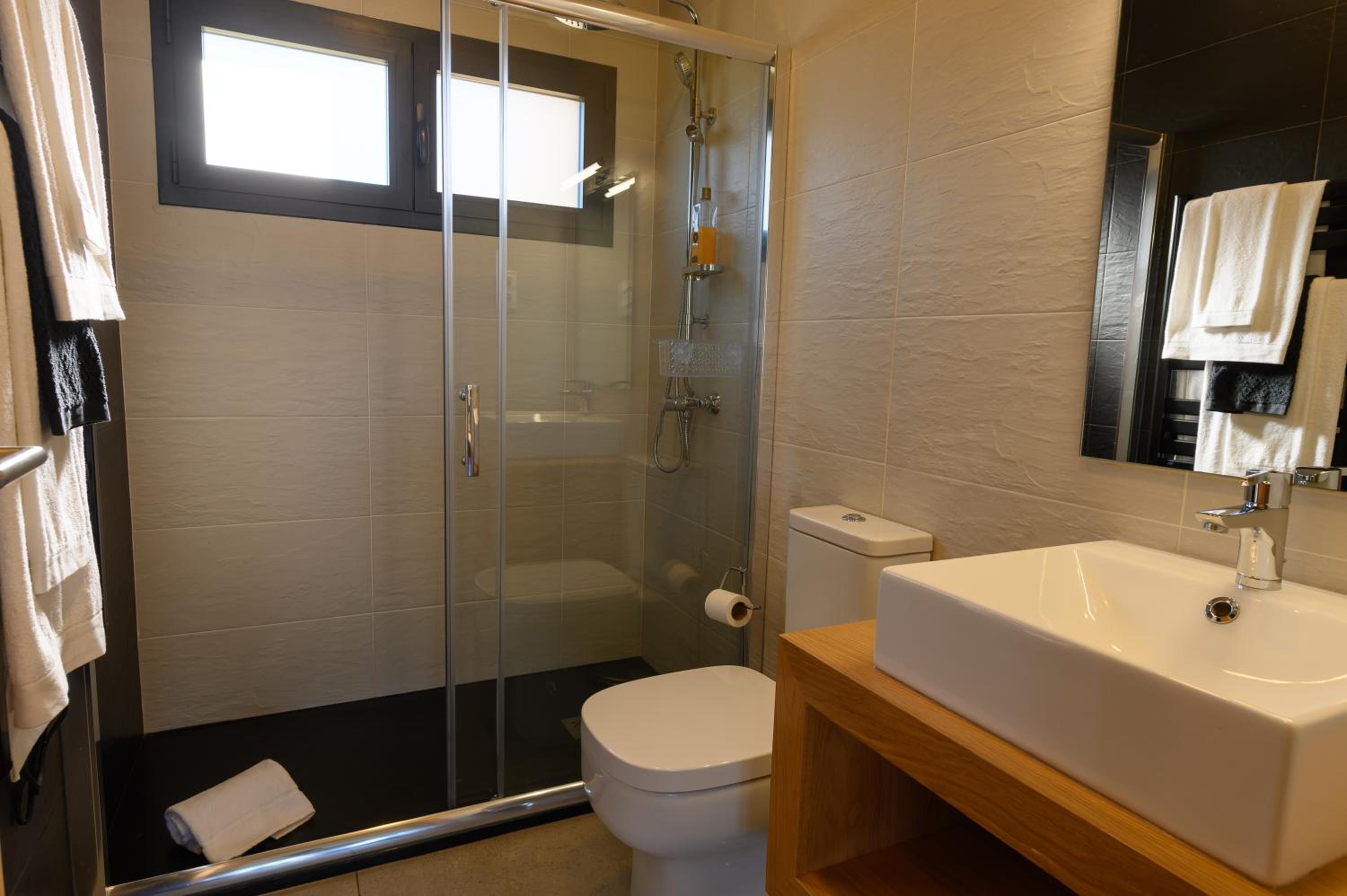 One-Bedroom Villa - Photo 12