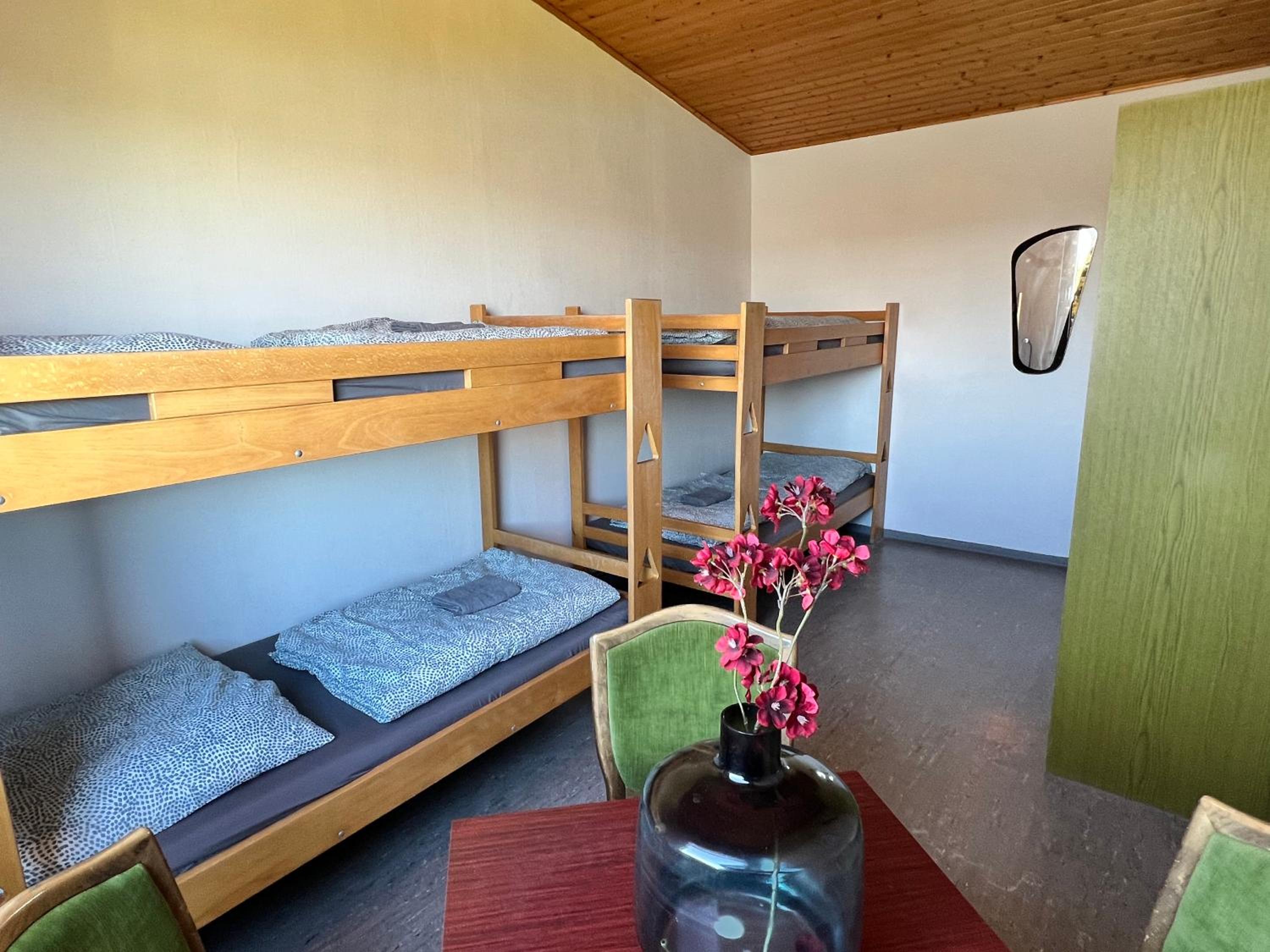 Quadruple Room with Mountain View photo 2