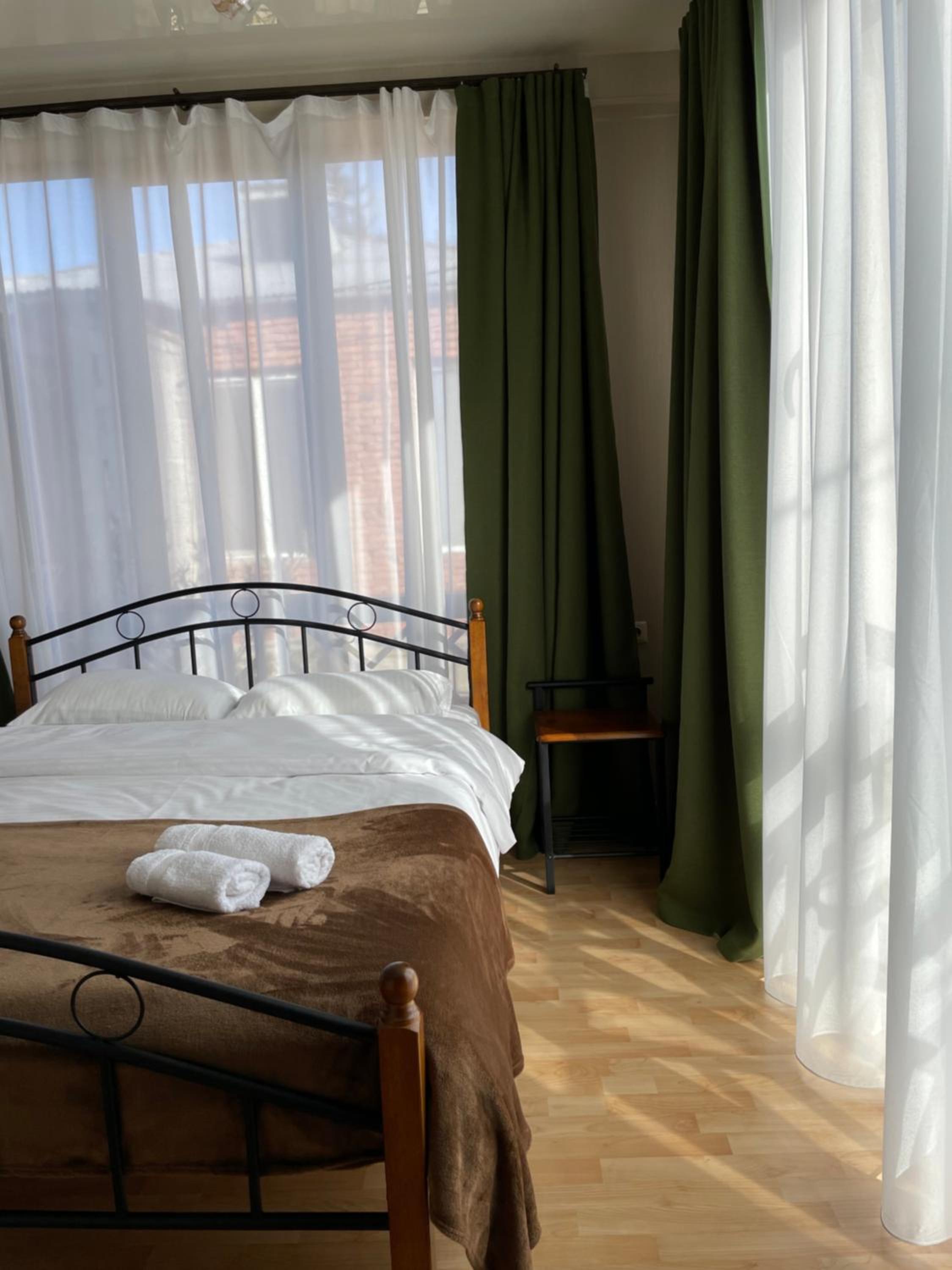 Standard Double Room - Photo 3
