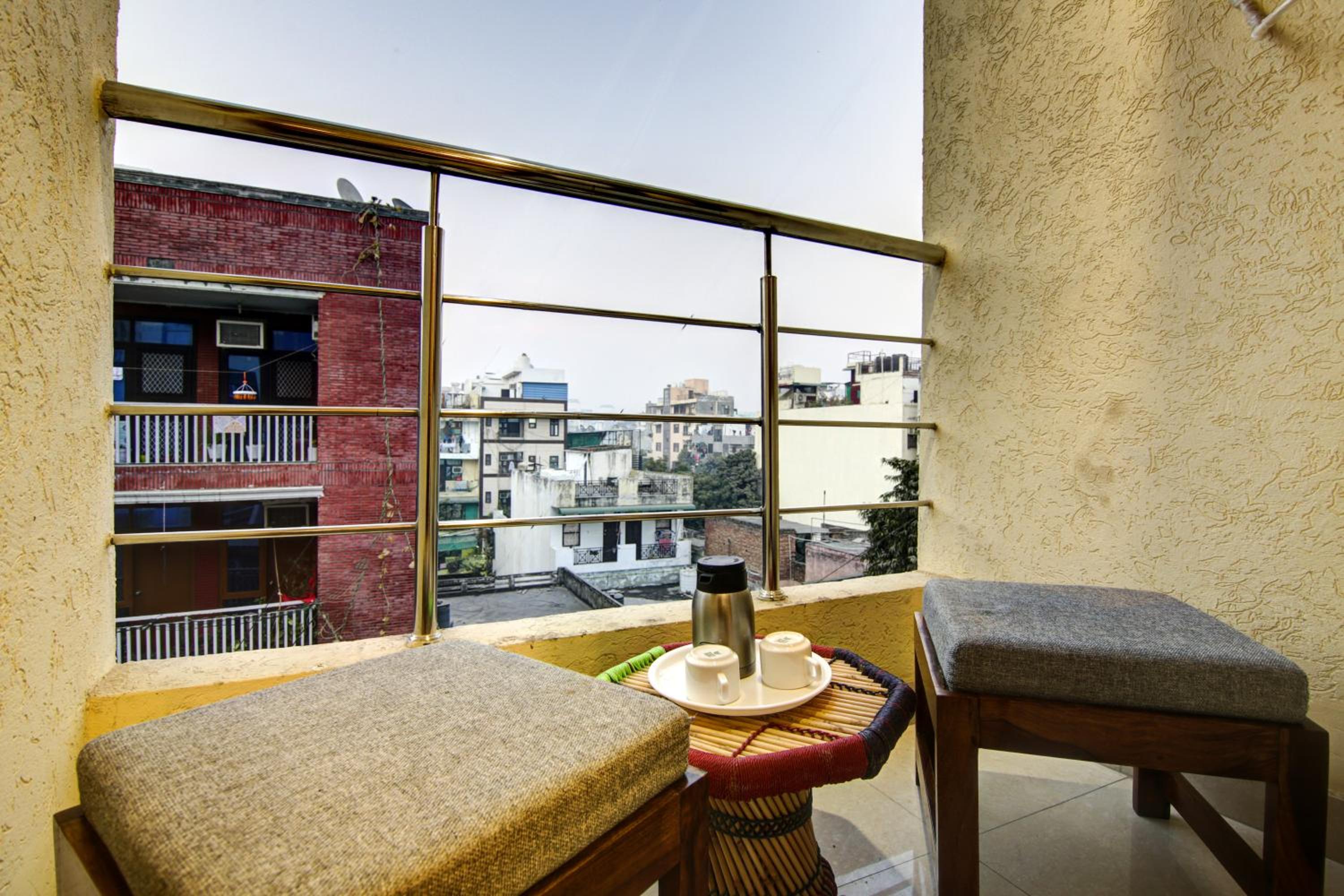 Deluxe Double Room with Balcony - Photo 3