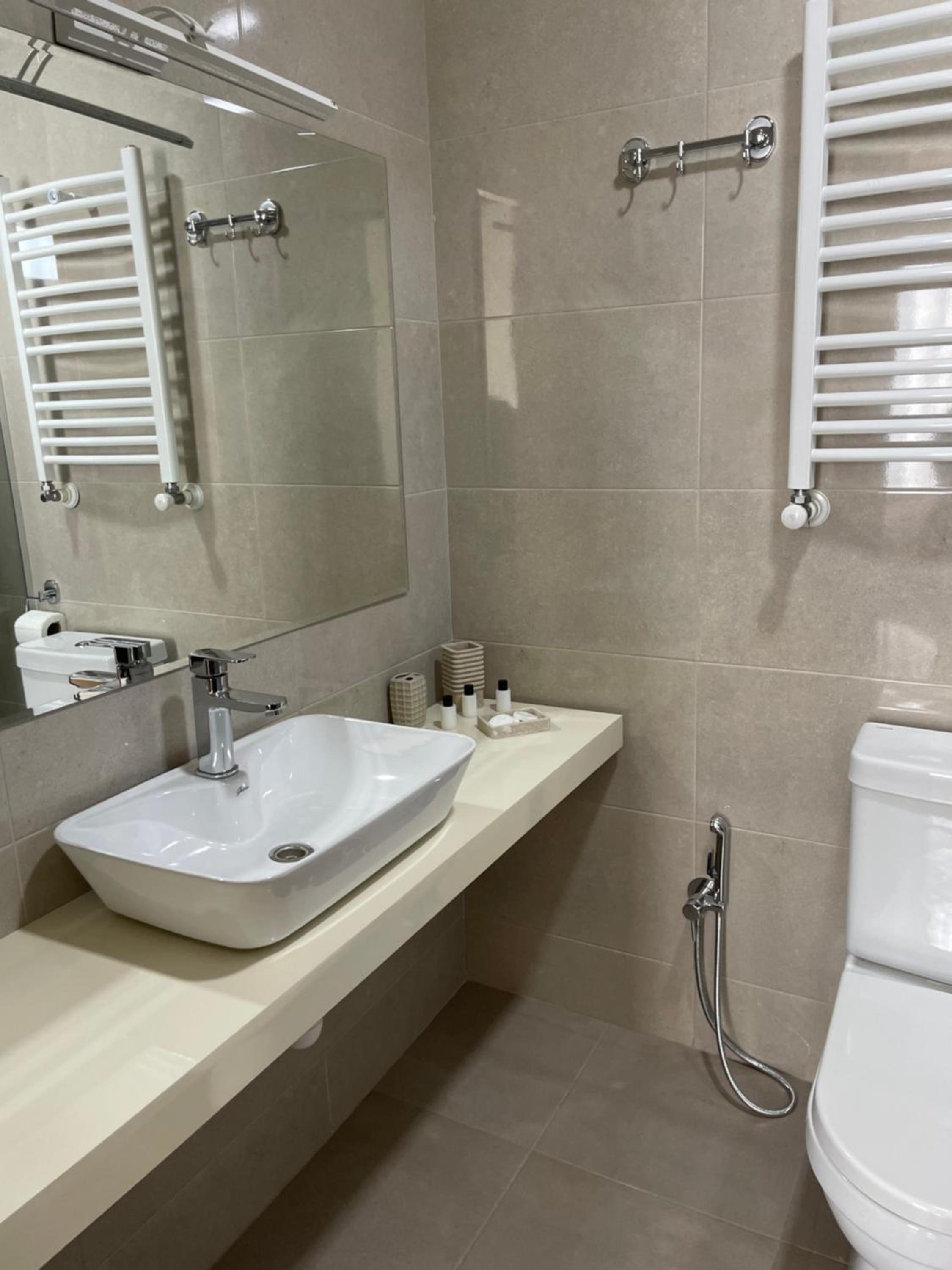 Classic Triple Room - Photo 2