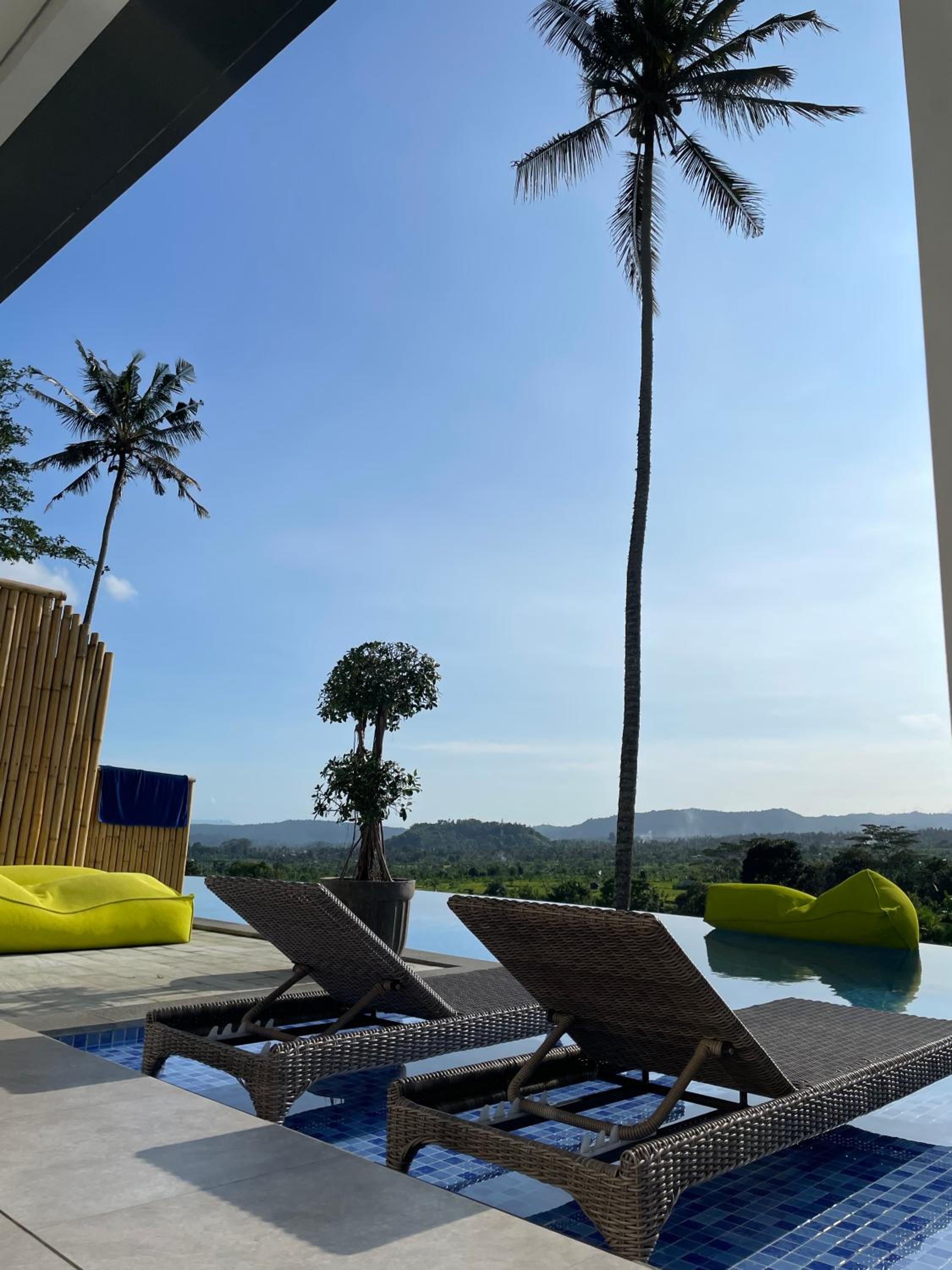One-Bedroom Villa with Pool View - Photo 15