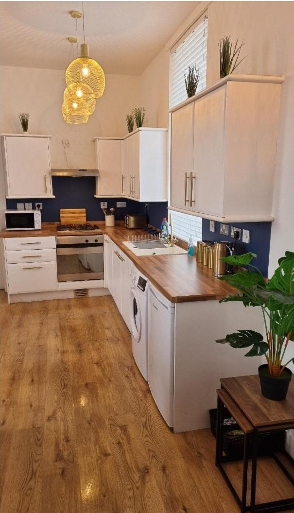 Two-Bedroom Apartment - Photo 8