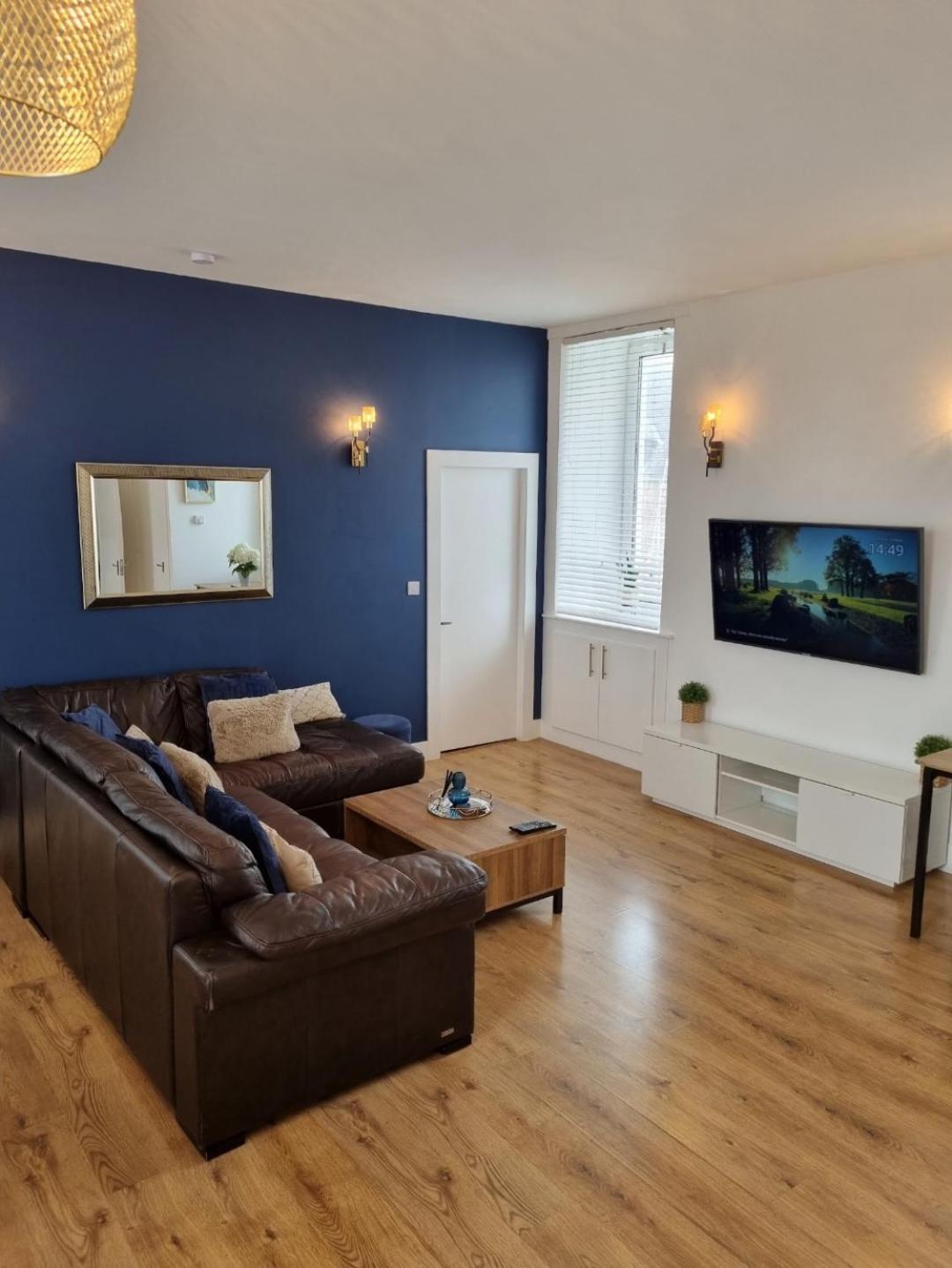 Two-Bedroom Apartment - Photo 4