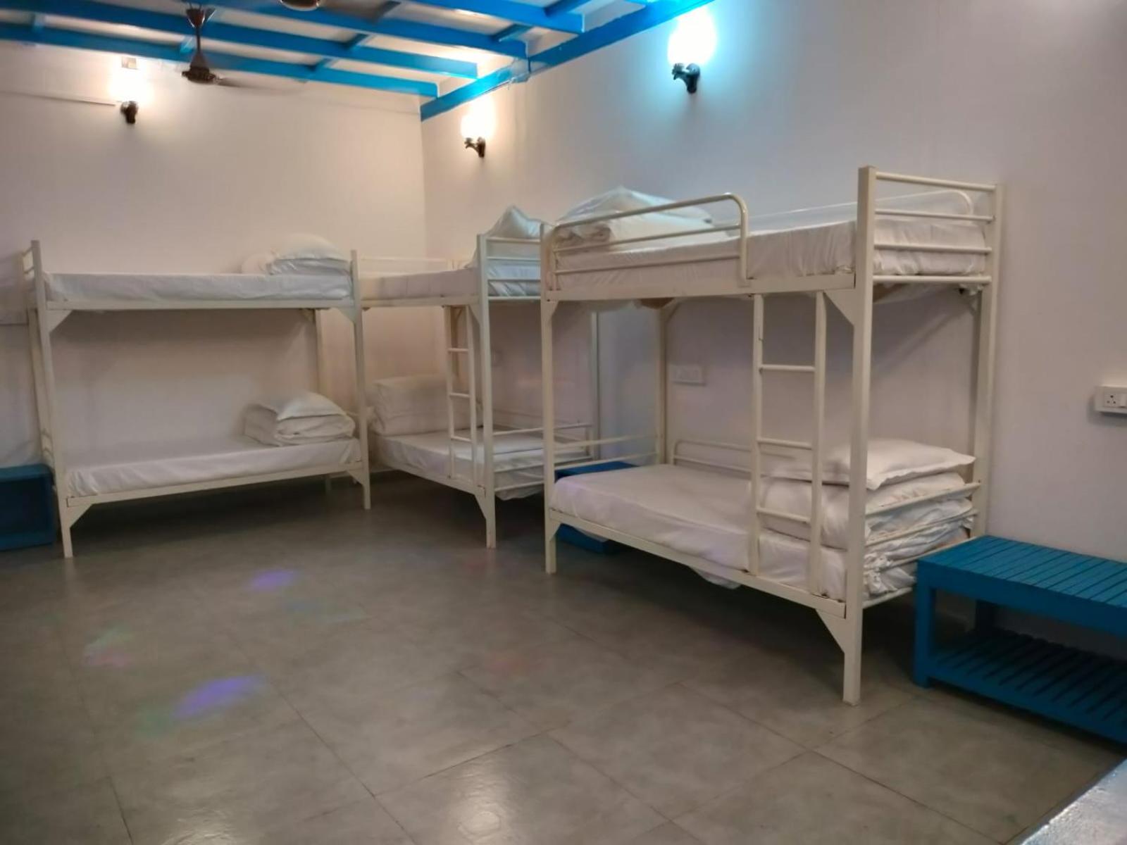 Bed in 10-Bed Mixed Dormitory Room photo 2
