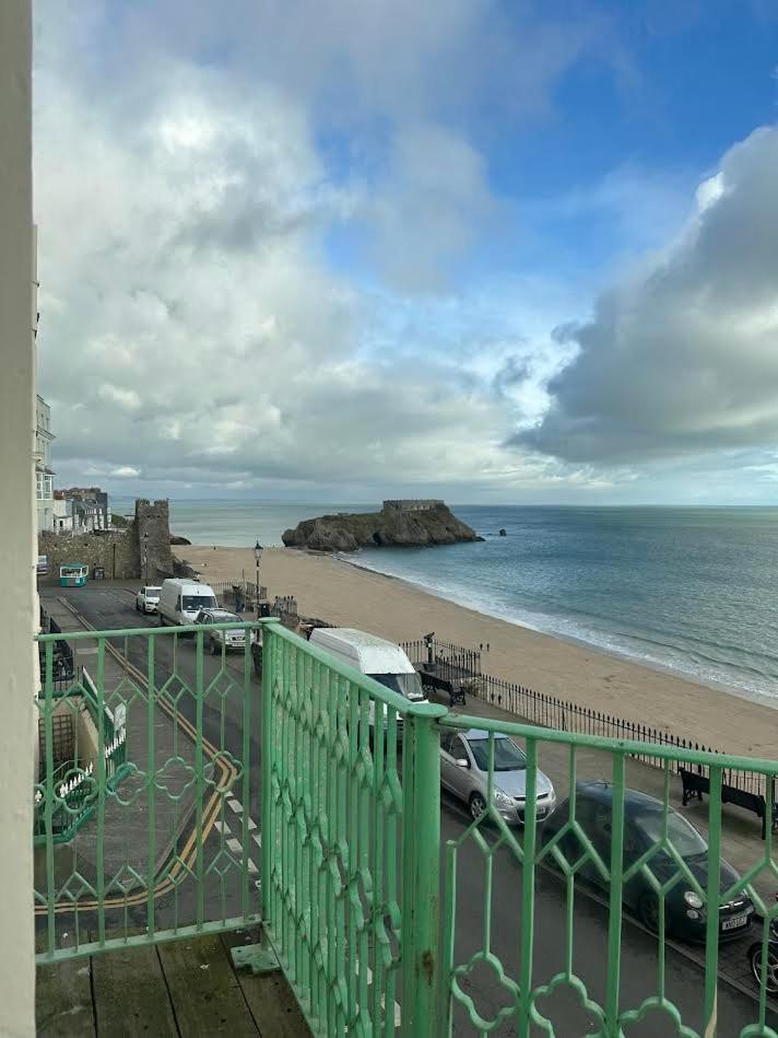 Double Room with Sea View - Photo 4