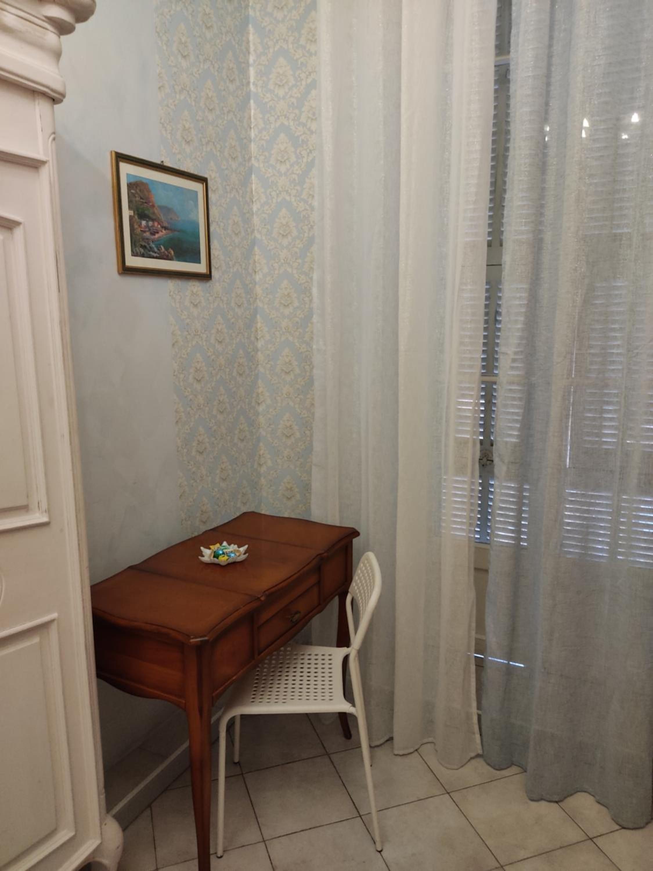 Double Room with Balcony - Photo 5