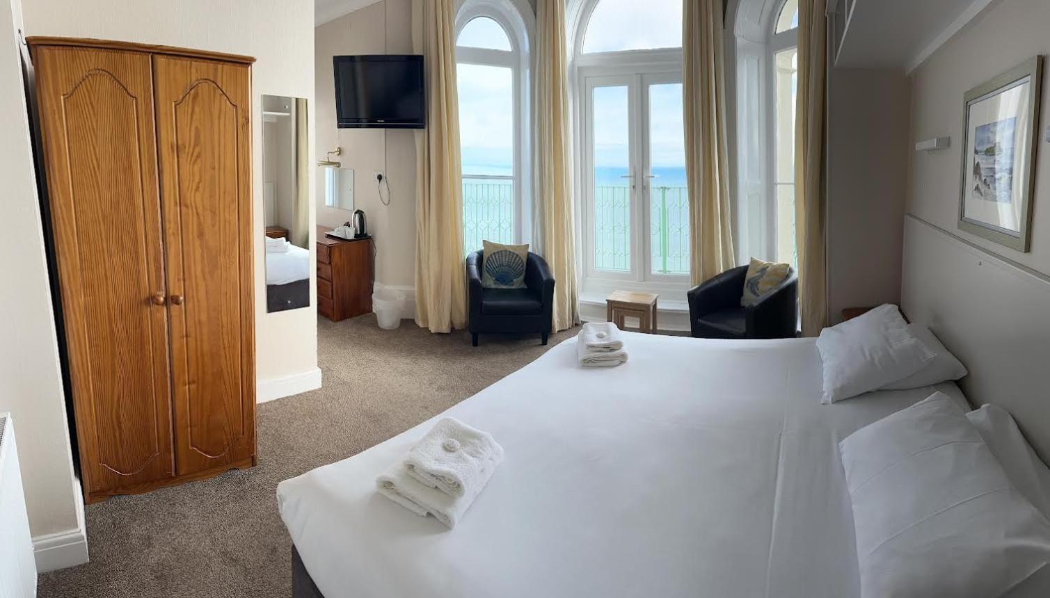 Deluxe Double or Twin Room photo 1