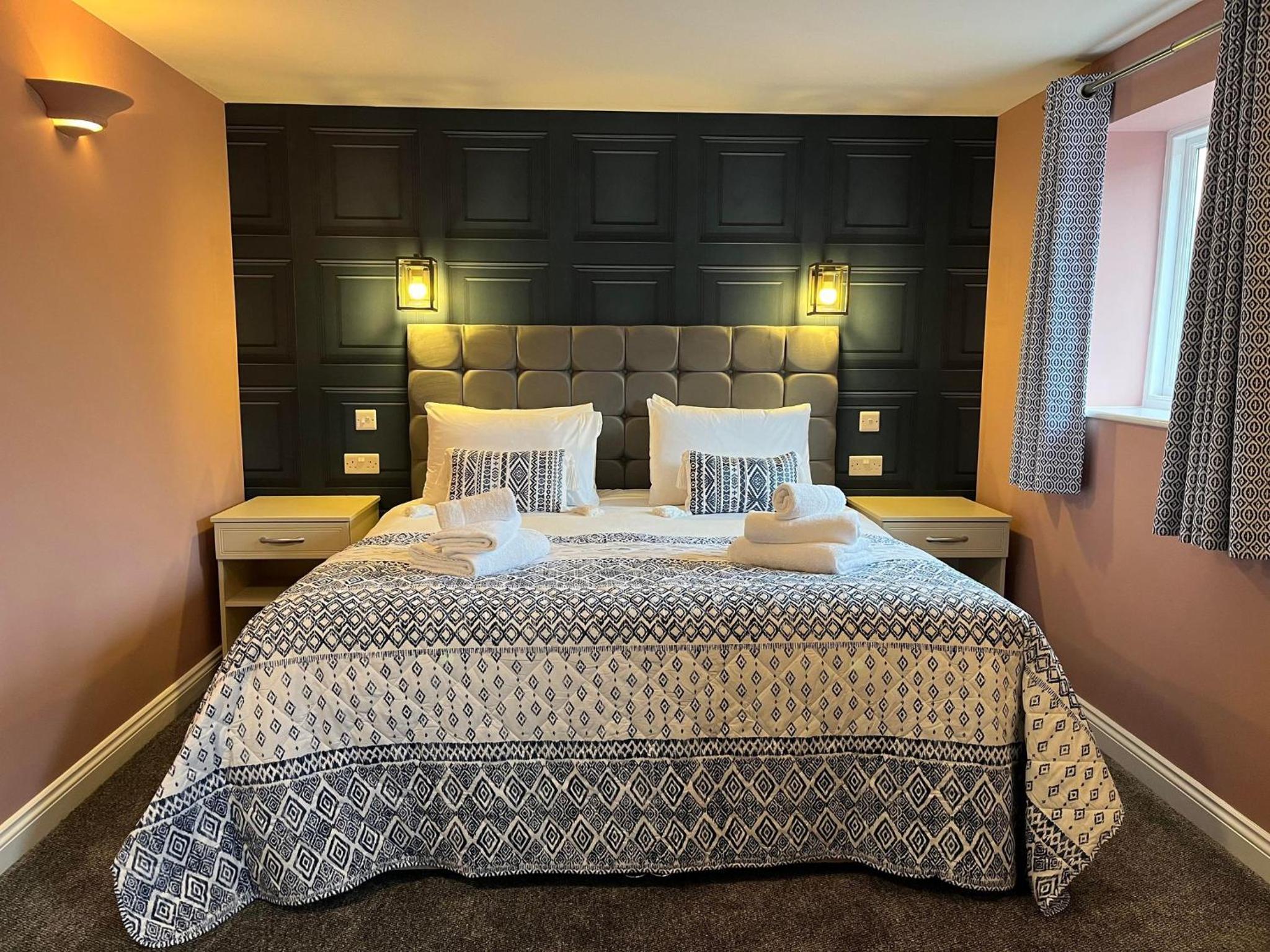 Deluxe Double Room - Photo 3