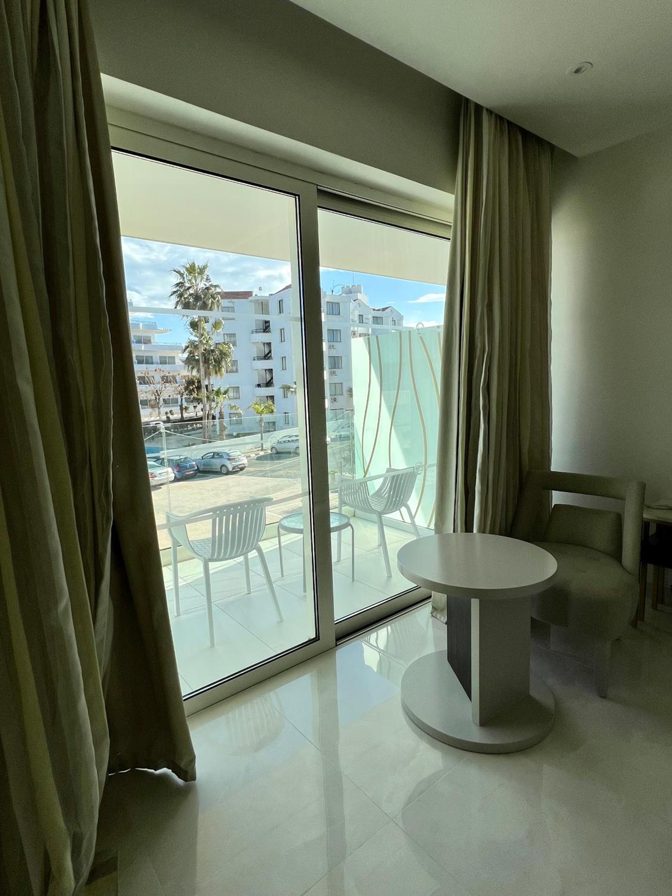 Standard Double or Twin Room with Inland View photo 1