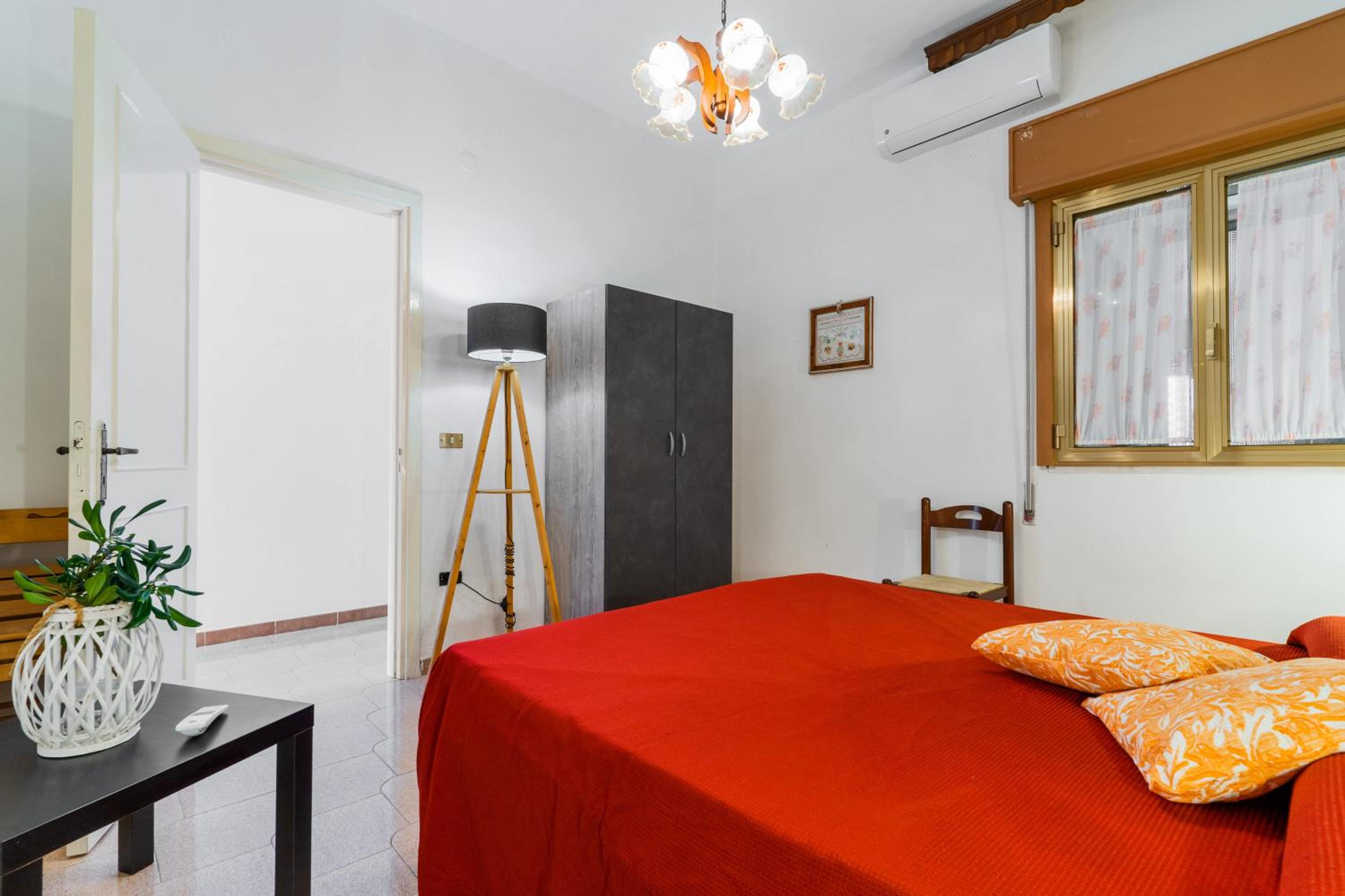 Two-Bedroom House photo 3