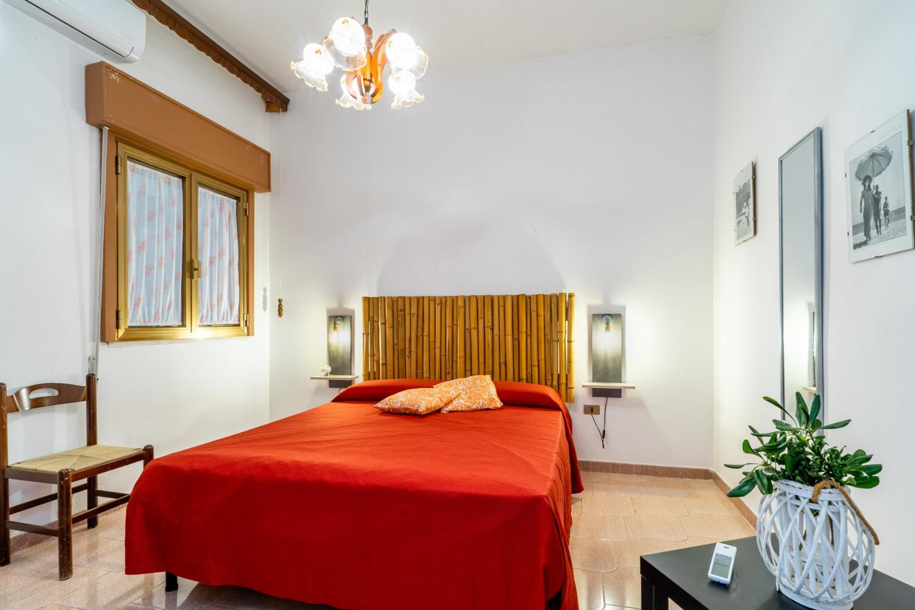 Two-Bedroom House photo 2