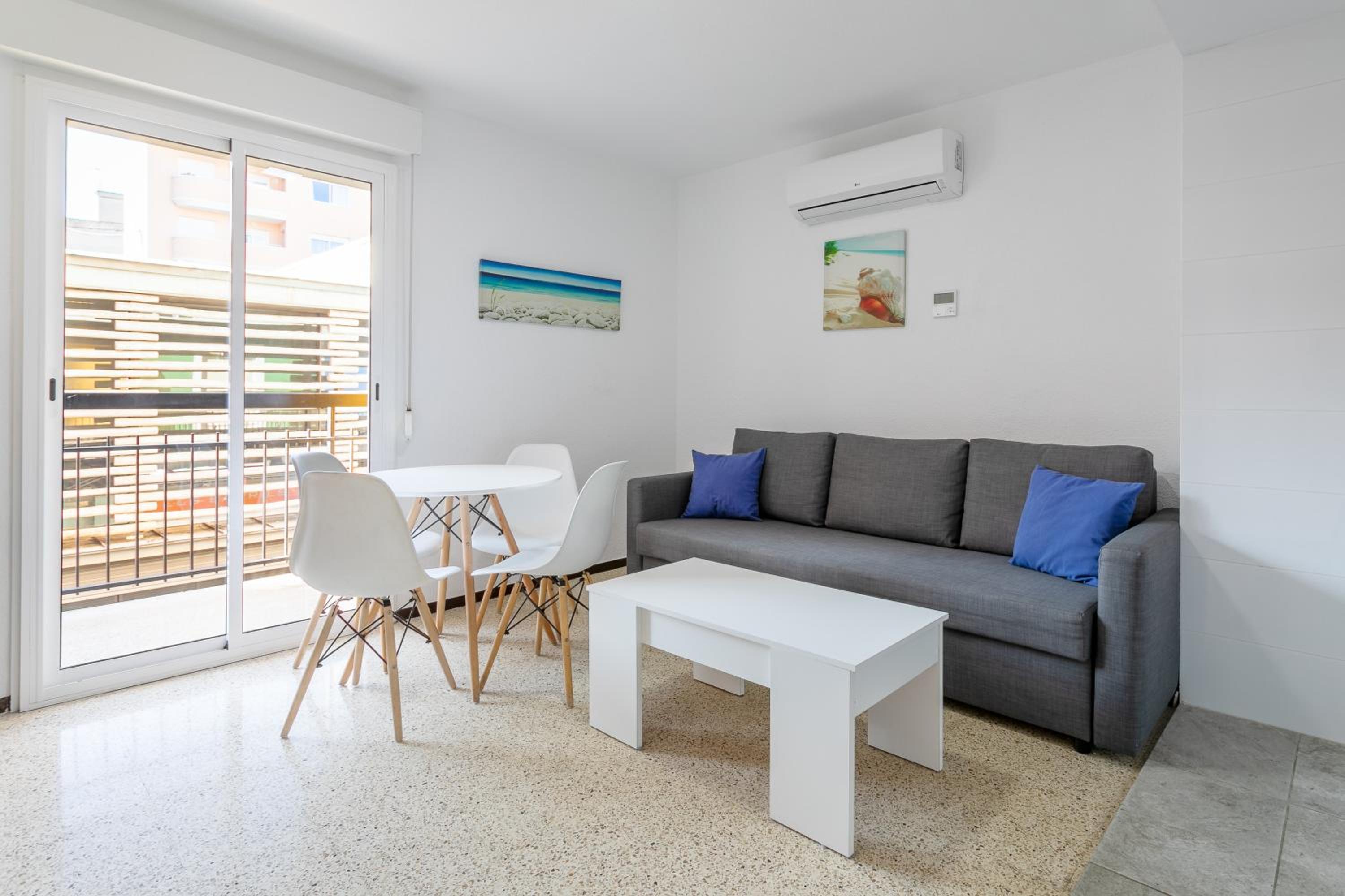 Habitación triple con ducha