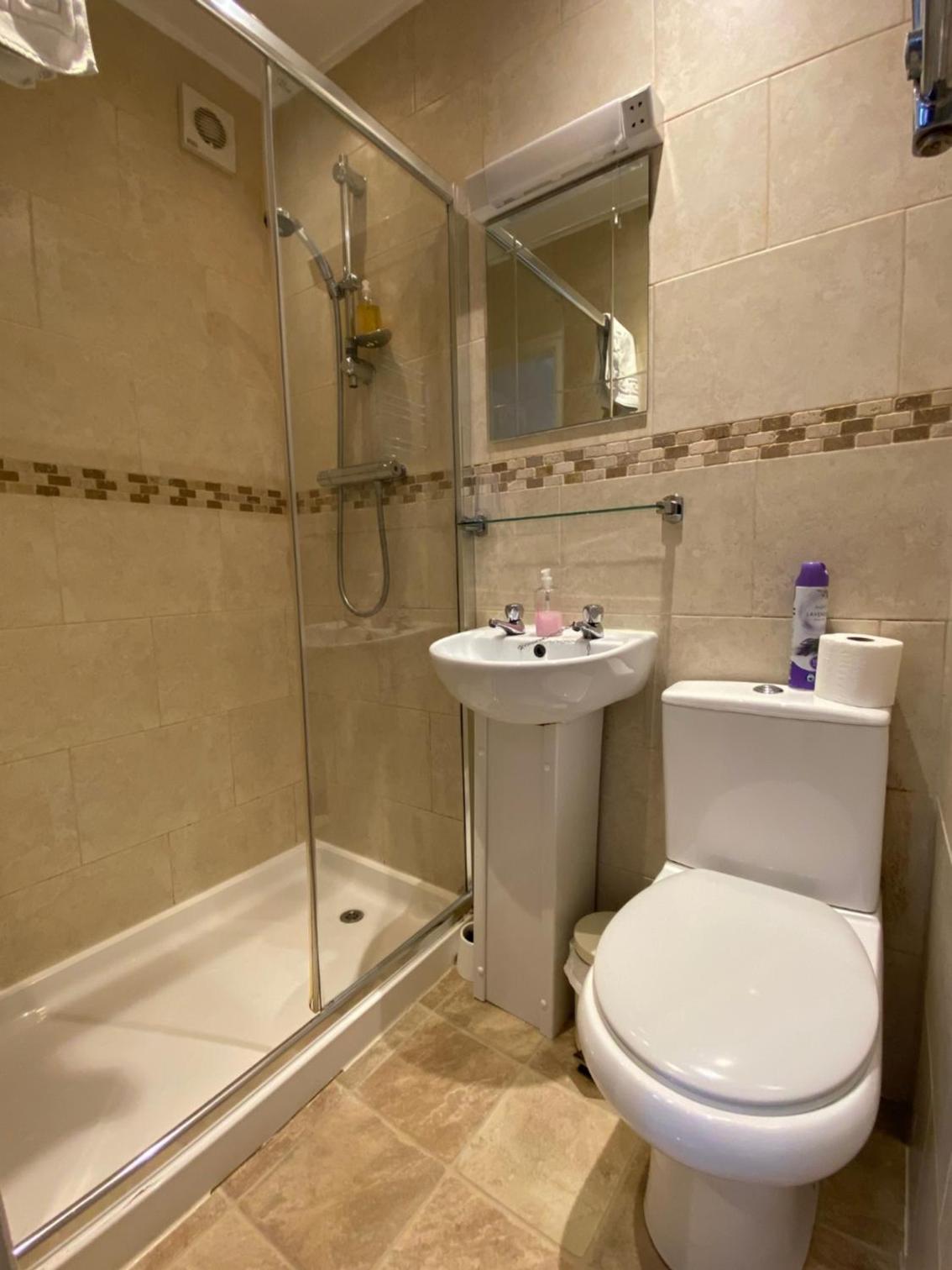 Single Room Ensuite photo 3