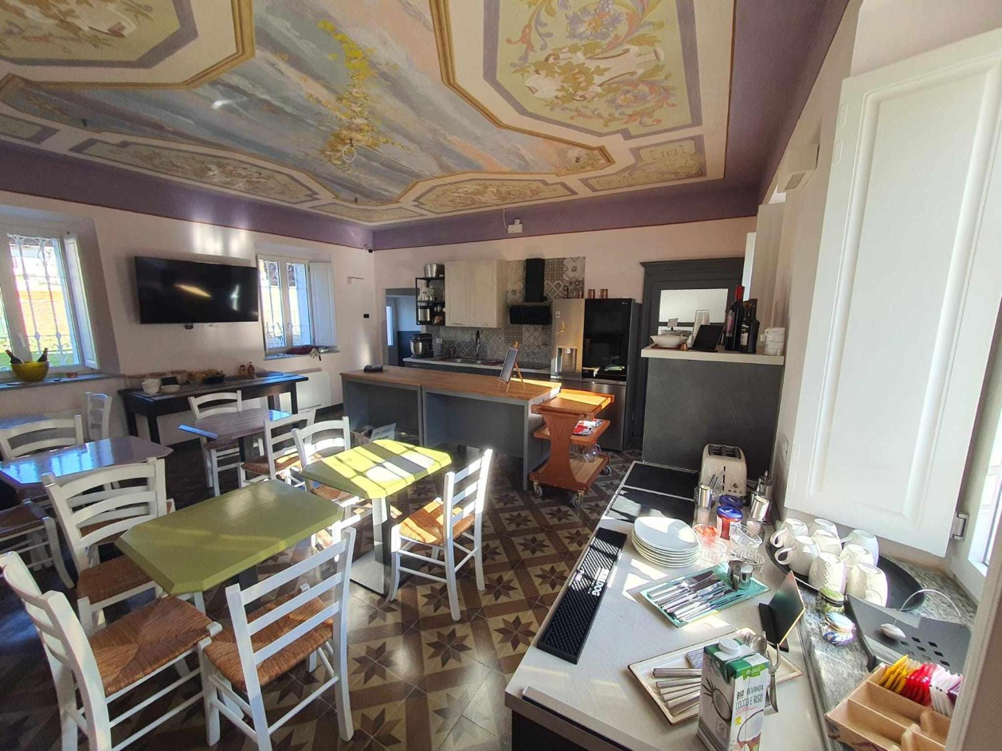 Deluxe Double Room - Photo 6