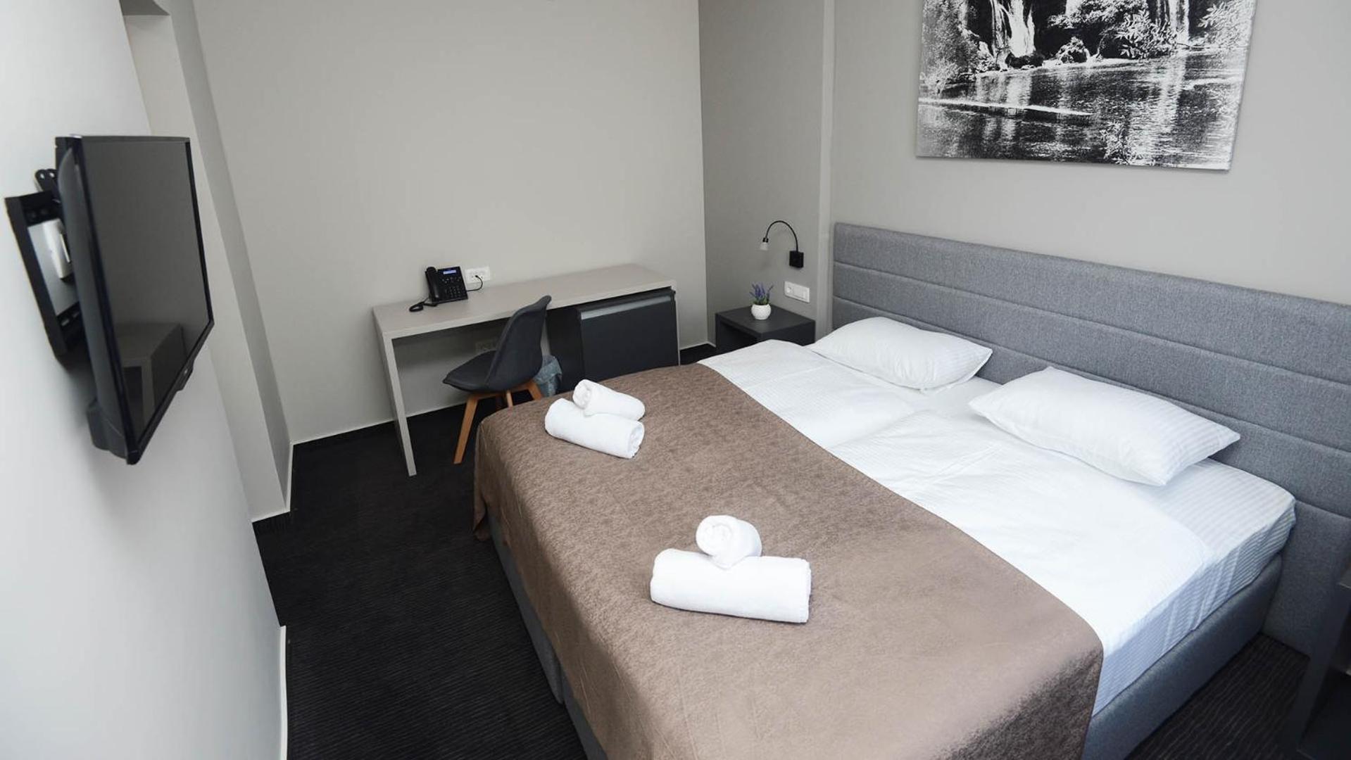 Deluxe Double or Twin Room with Balcony photo 3