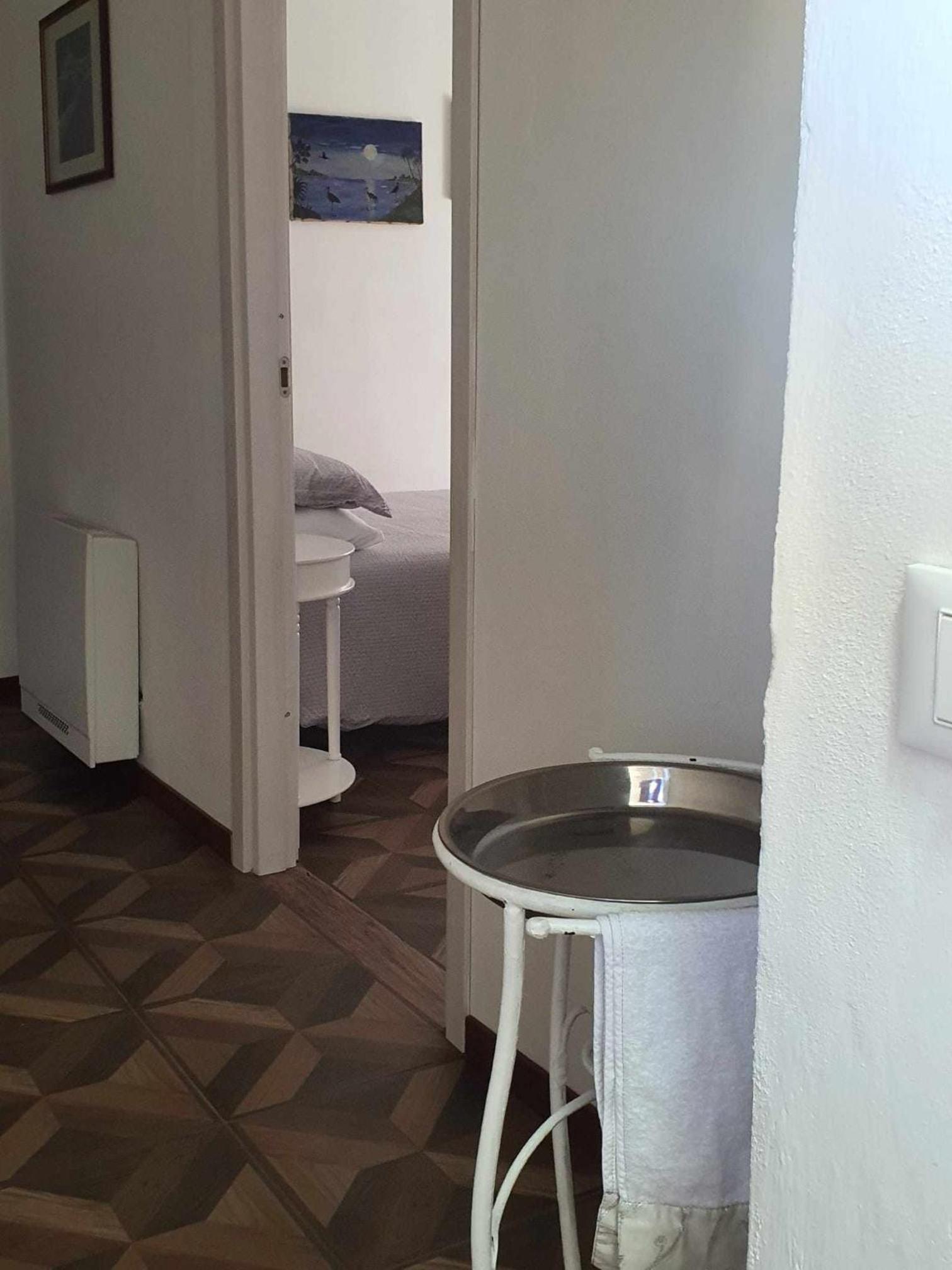 Double Room - Photo 6