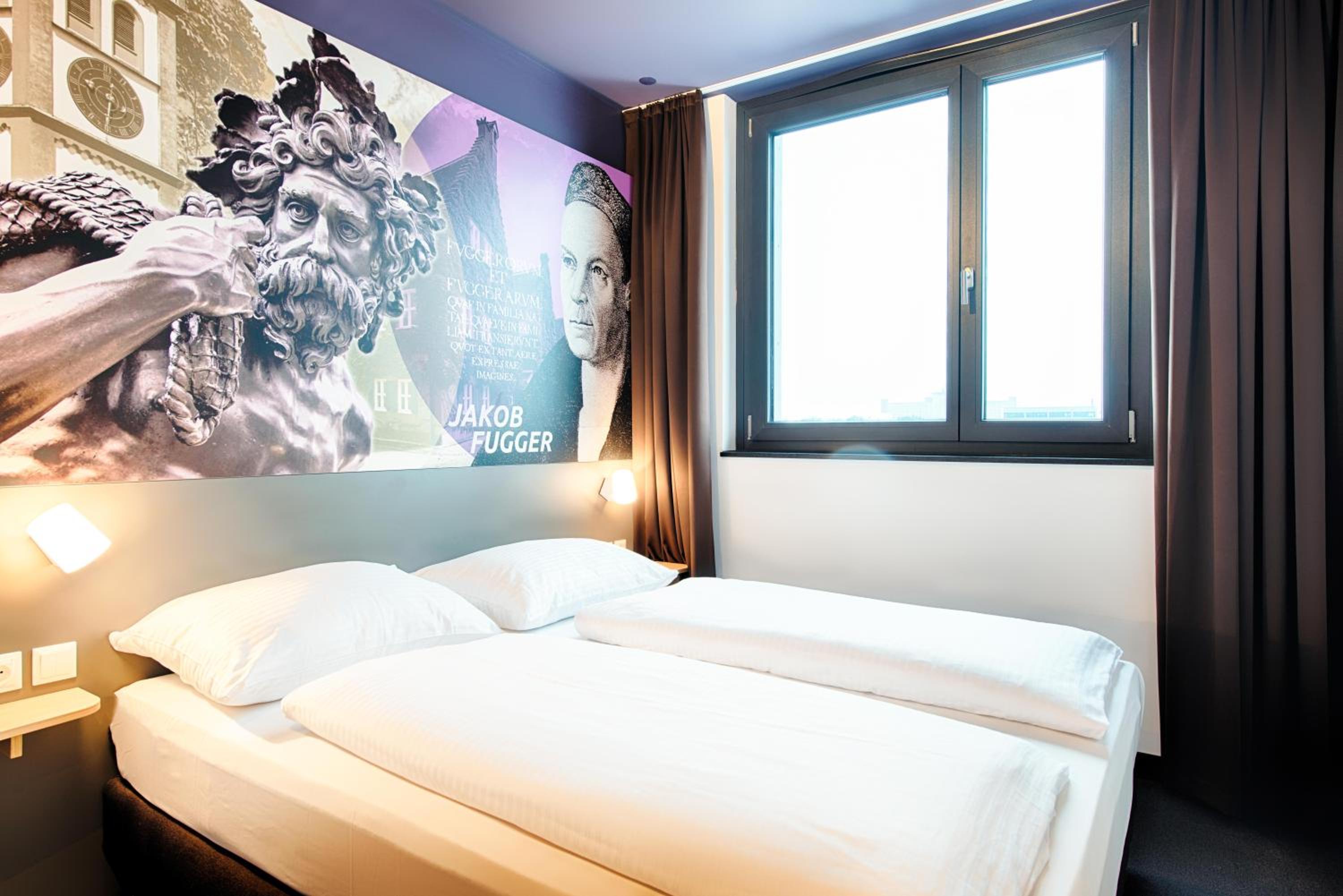 Double Room thumbnail 5