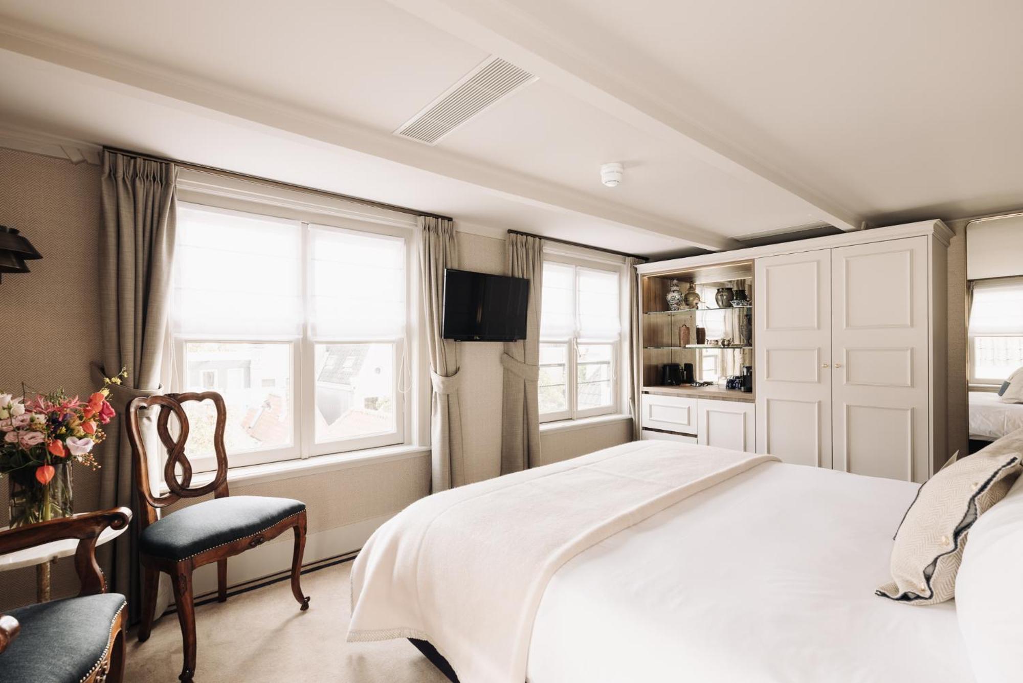 Small Double Room (Little Crown - Rooftop View)