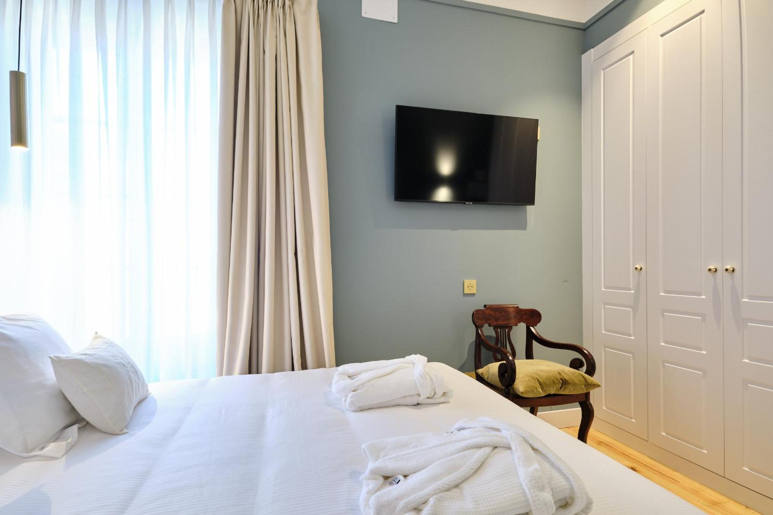 Deluxe Double Room photo 3