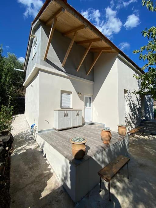 One-Bedroom House photo 3