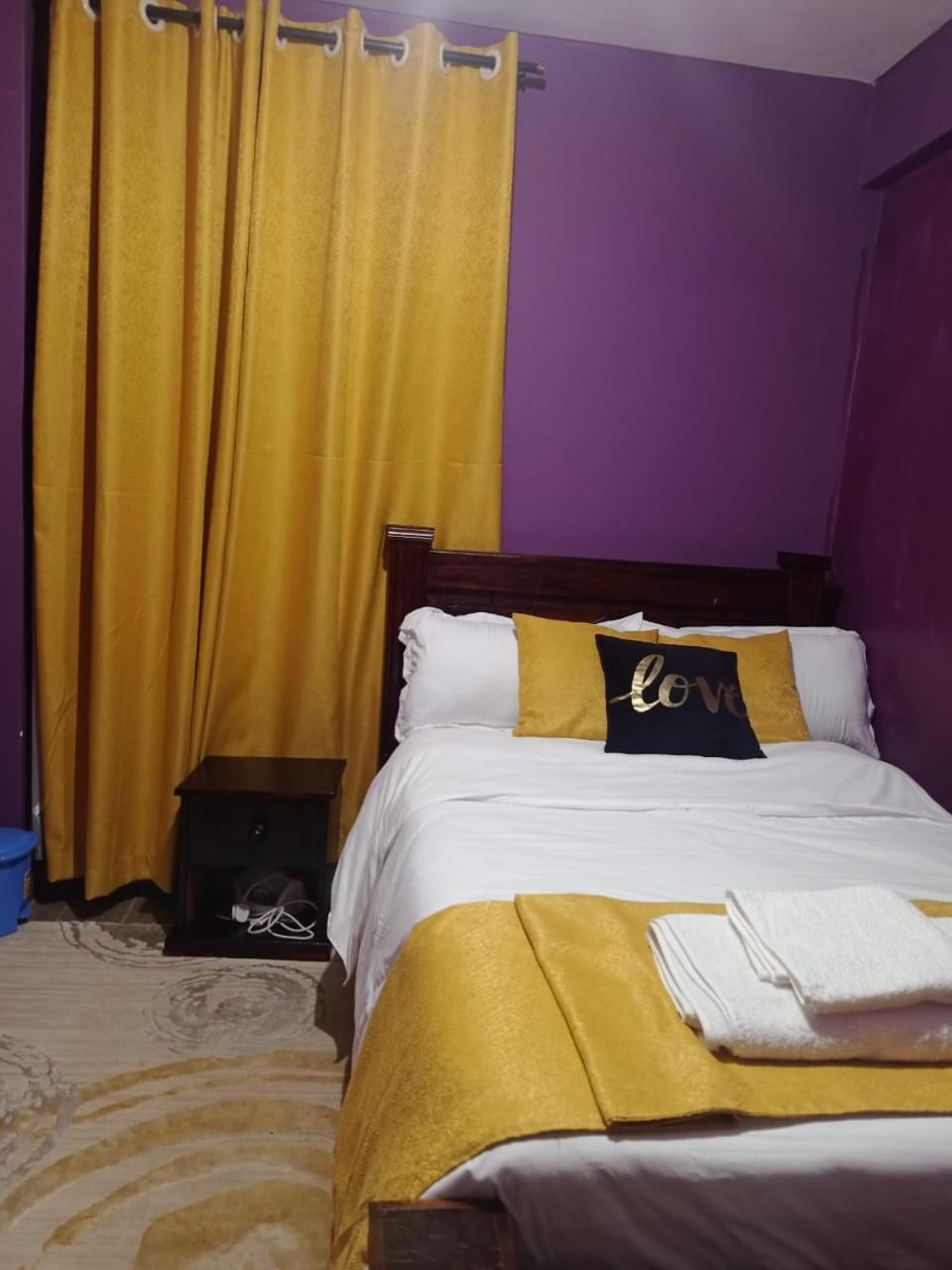 Two-Bedroom Apartment - Photo 5