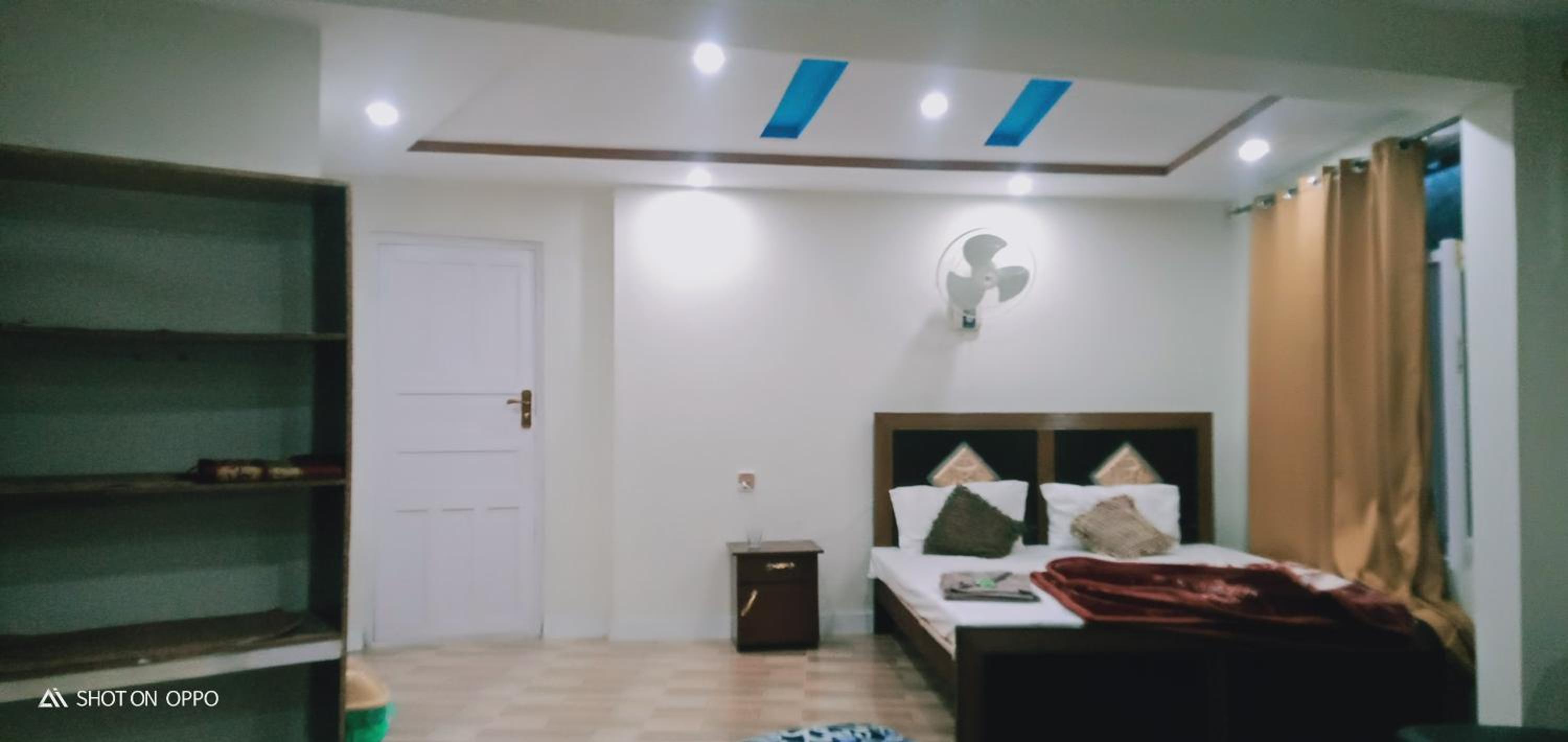 Deluxe Family Room photo 1