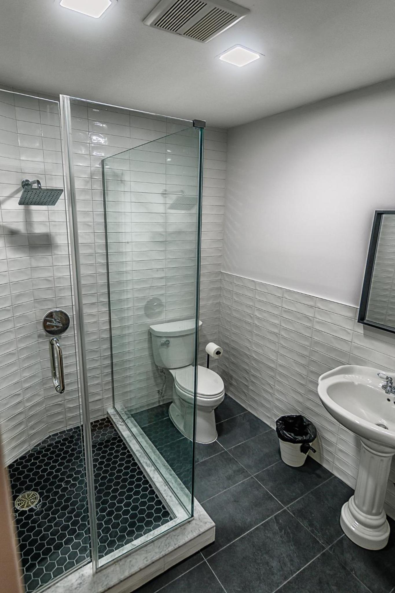 Single Bed in 3-Bed Female Dormitory With Private Bathroom photo 2