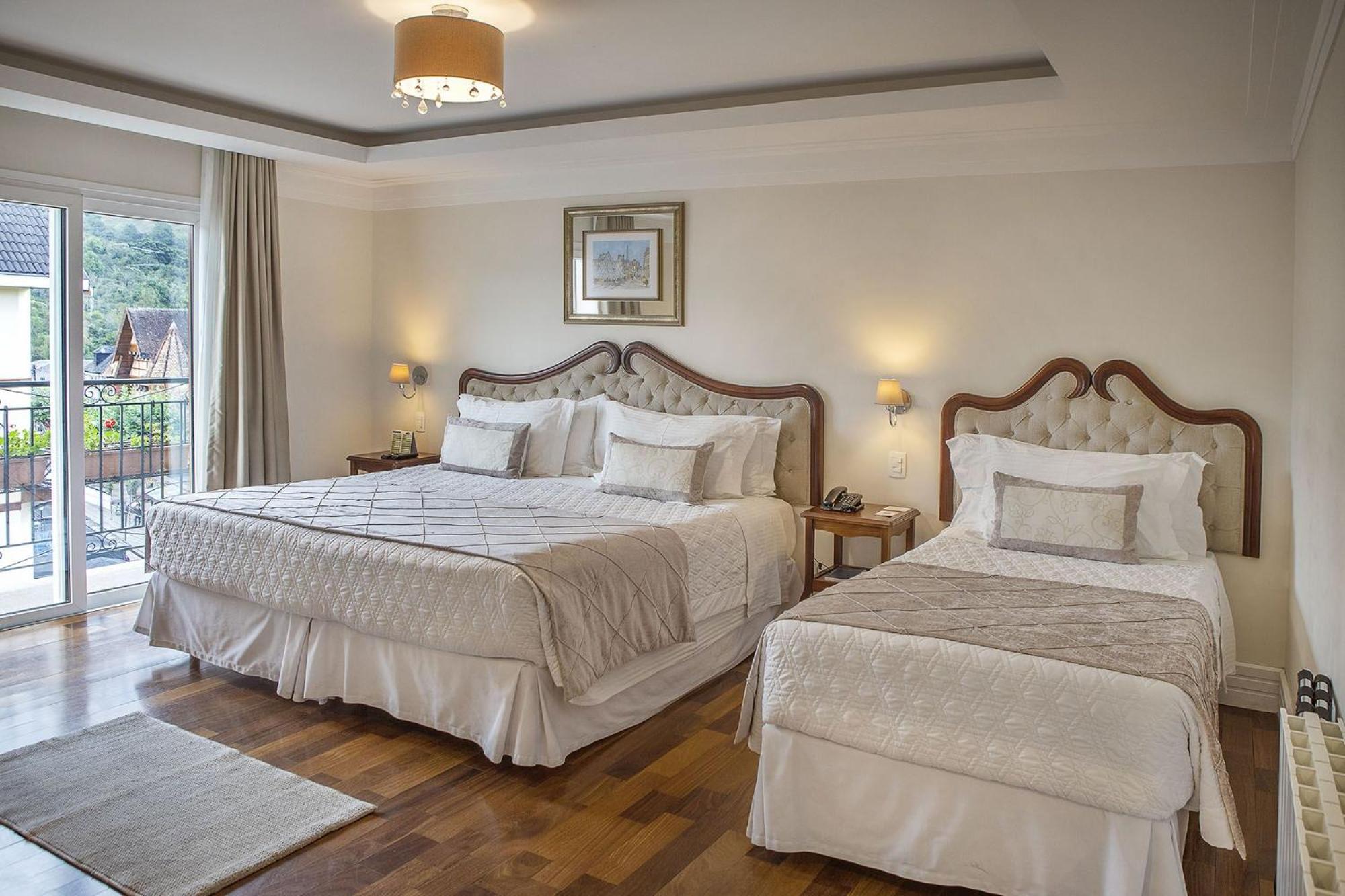 Premium Triple Room with View - Photo 1