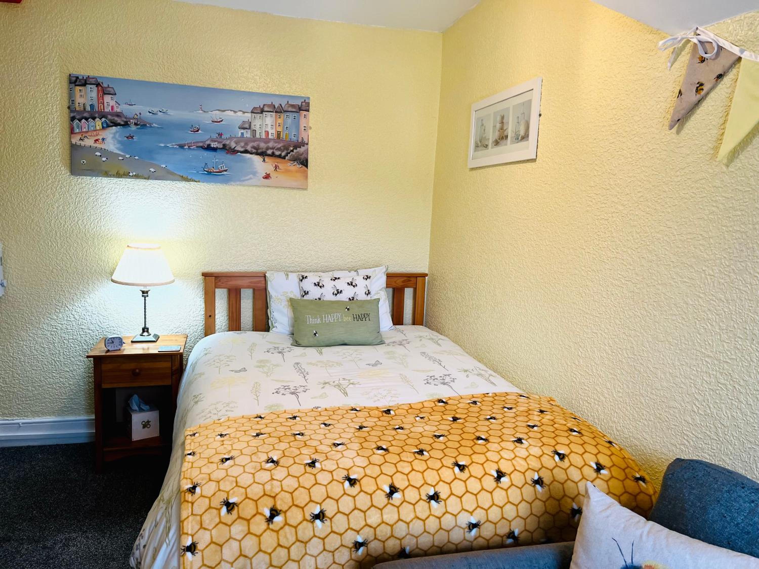 Single Room photo 2