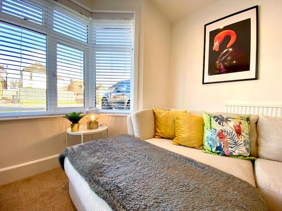 Three-Bedroom House photo 2