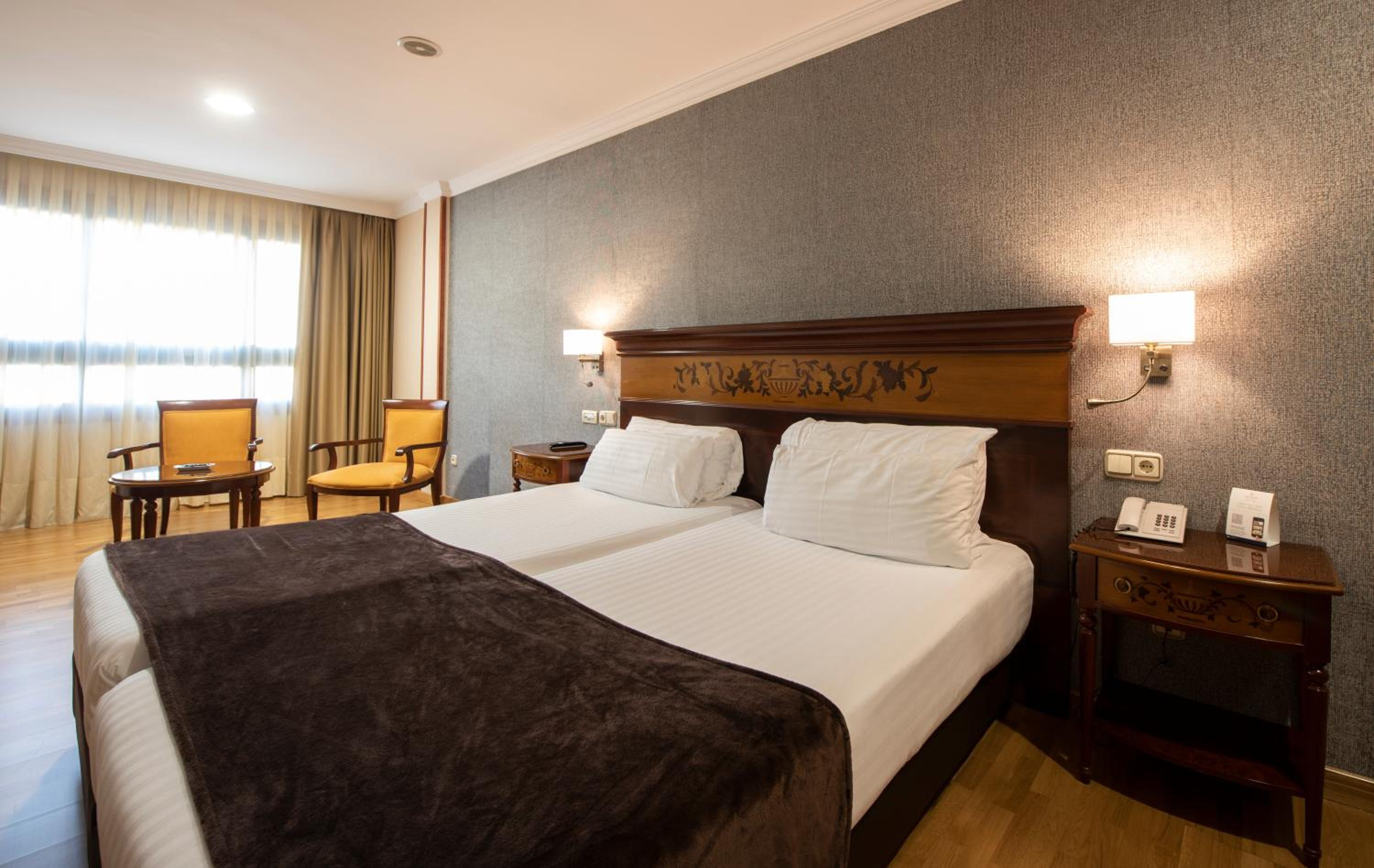 Double or Twin Room - Photo 23