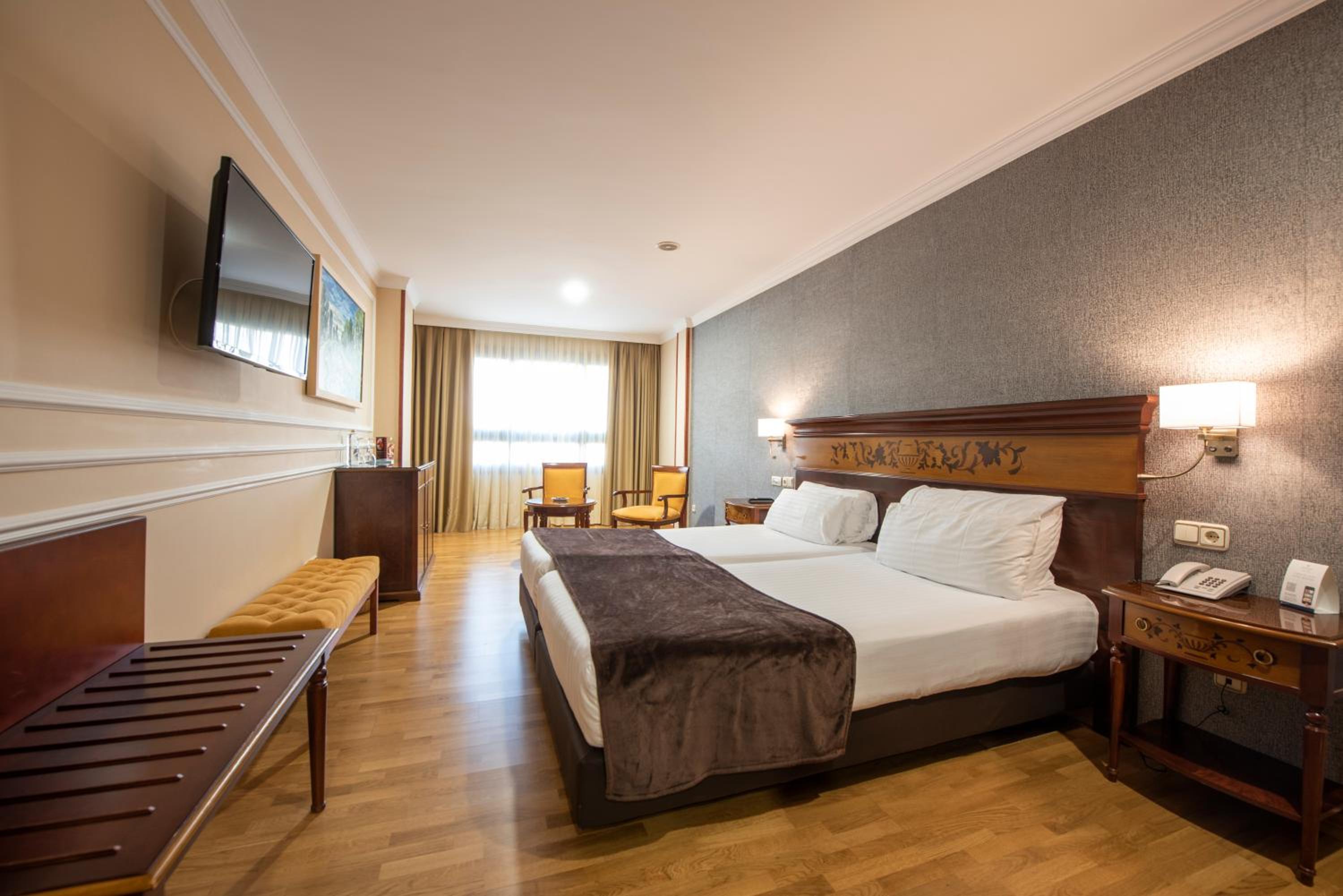 Double or Twin Room - Photo 20