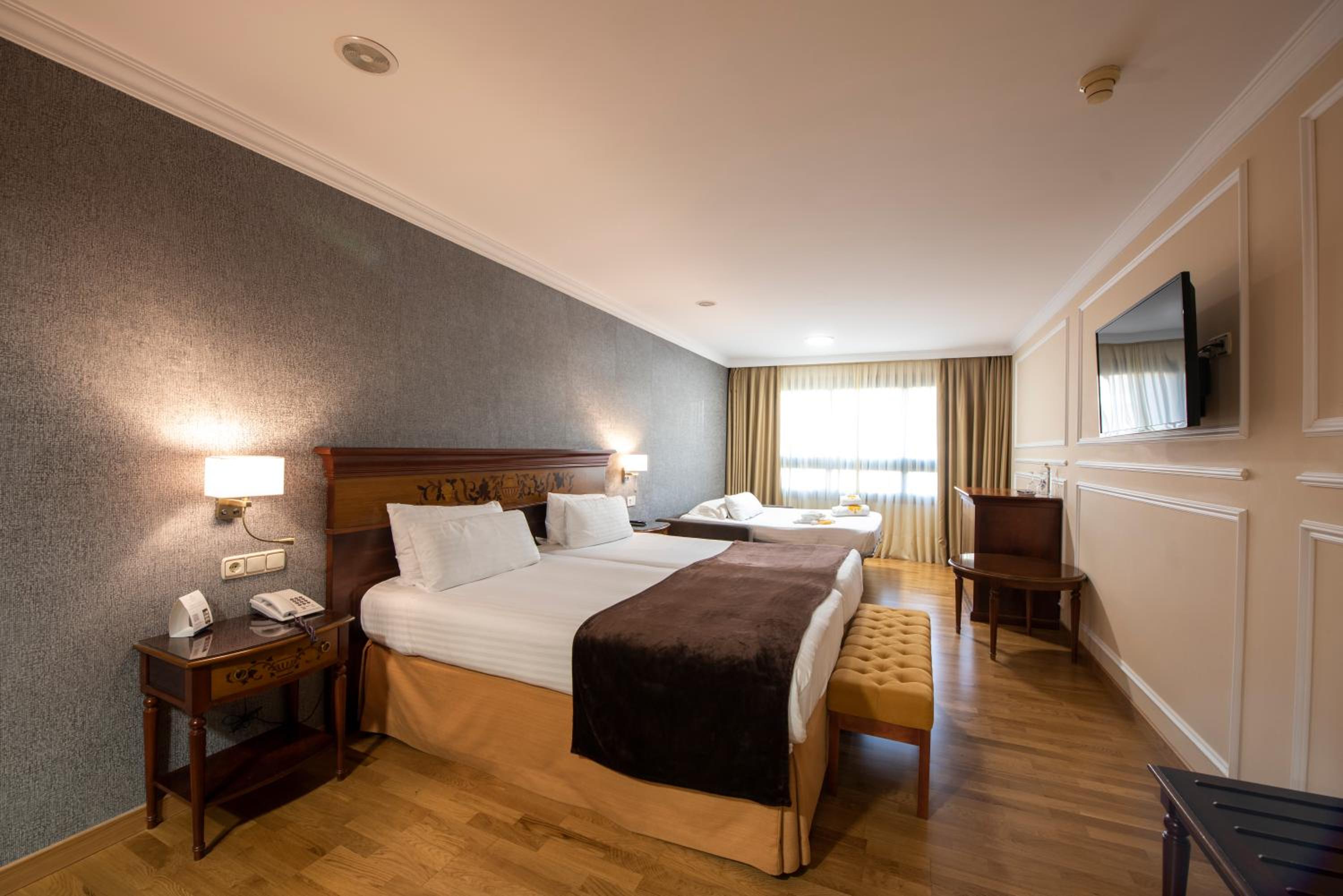Triple Room - Photo 7