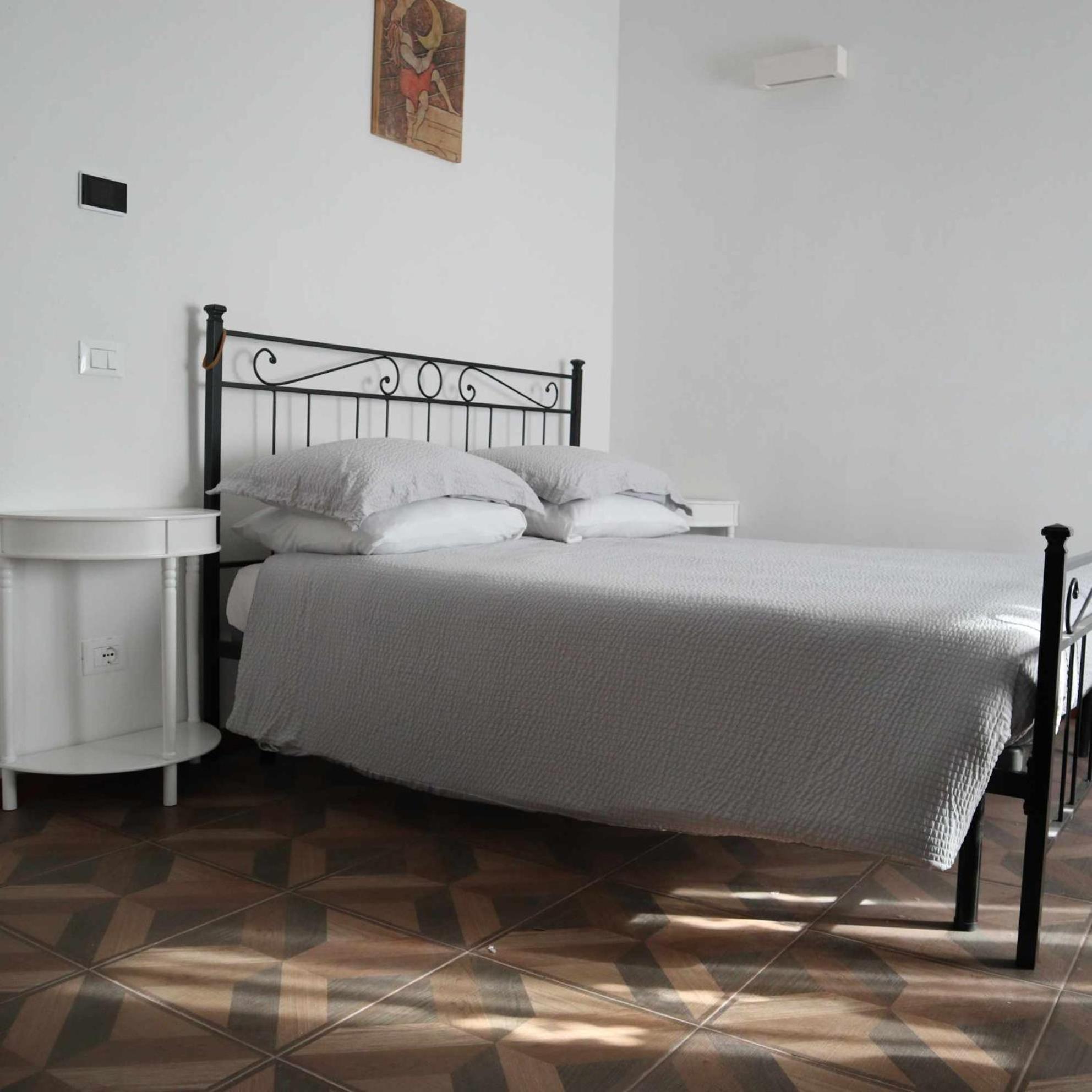 Deluxe Double Room - Photo 31