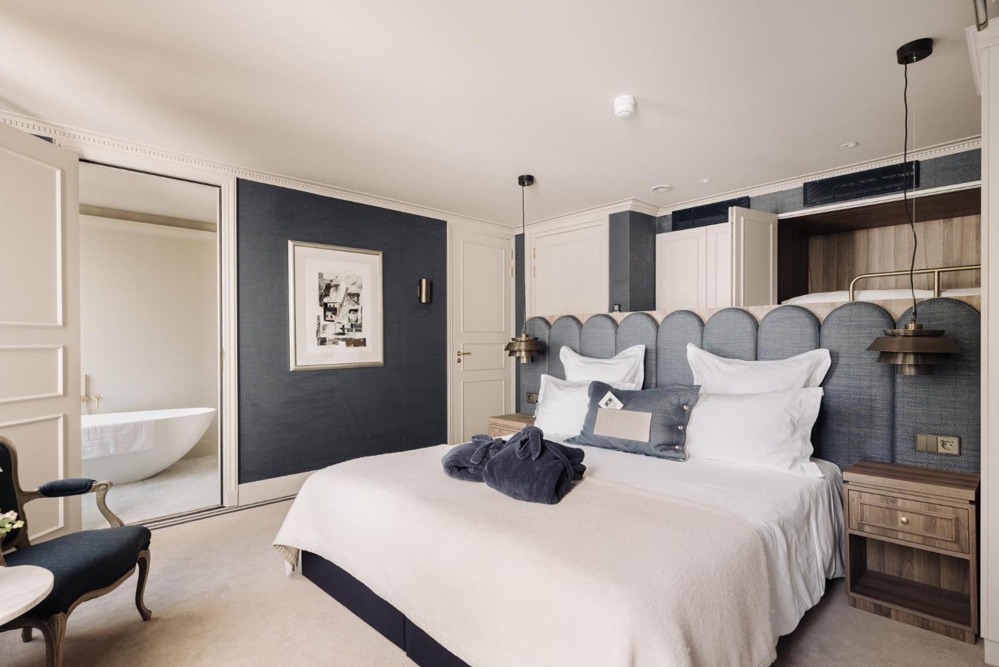 Executive Room (Grand Room Garden View, Bath)