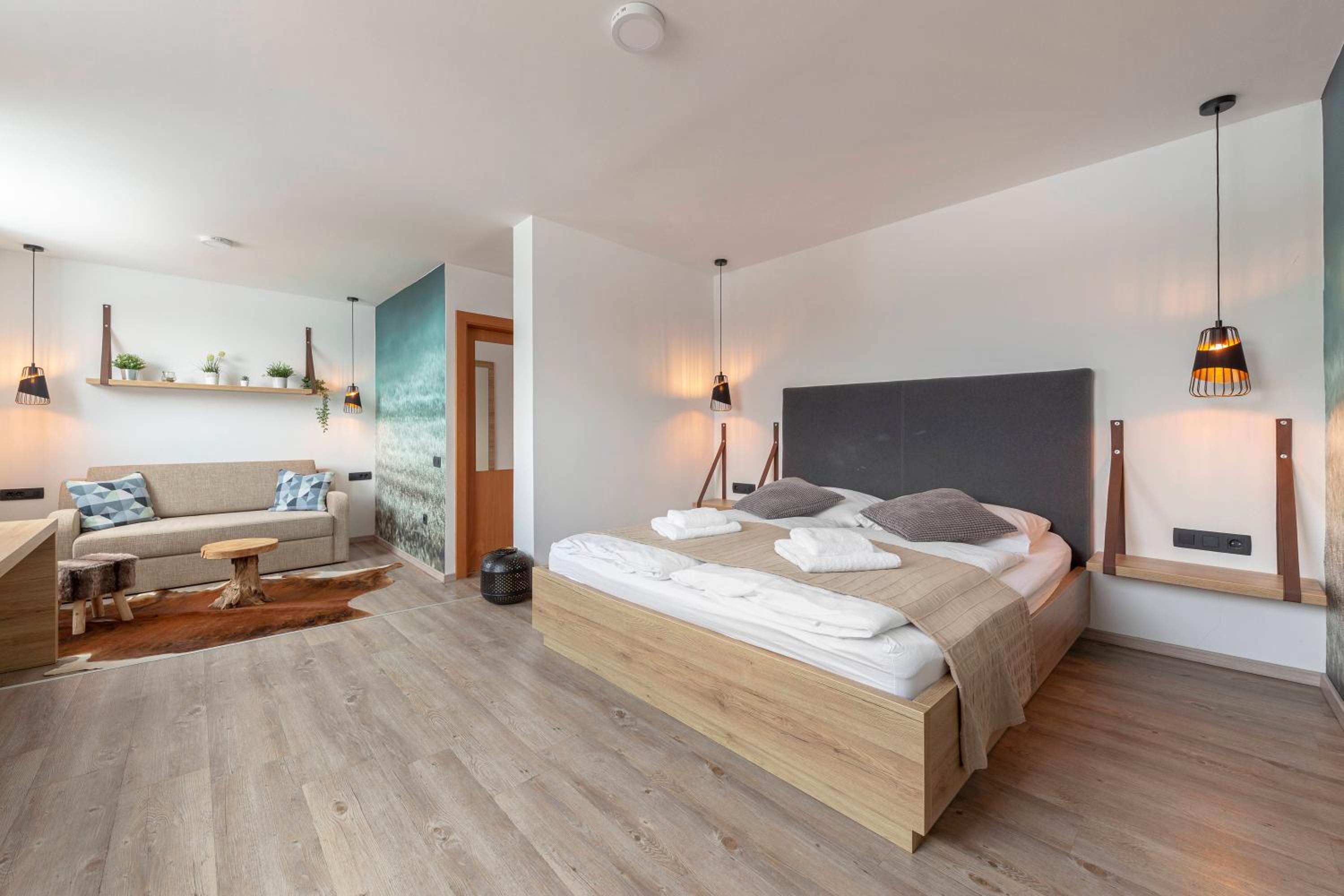 Junior Suite with Mountain View - Photo 1