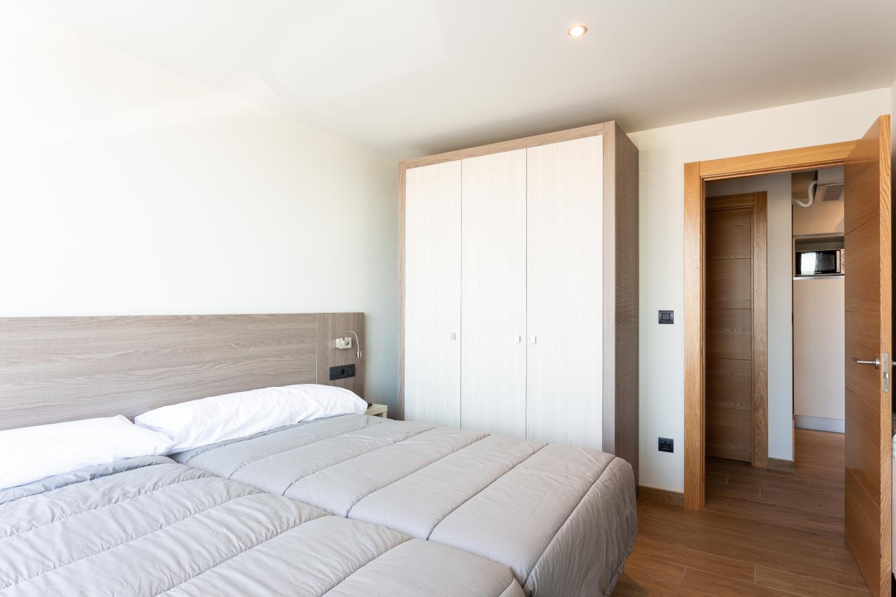 Apartamento de dos habitaciones con vista al mar