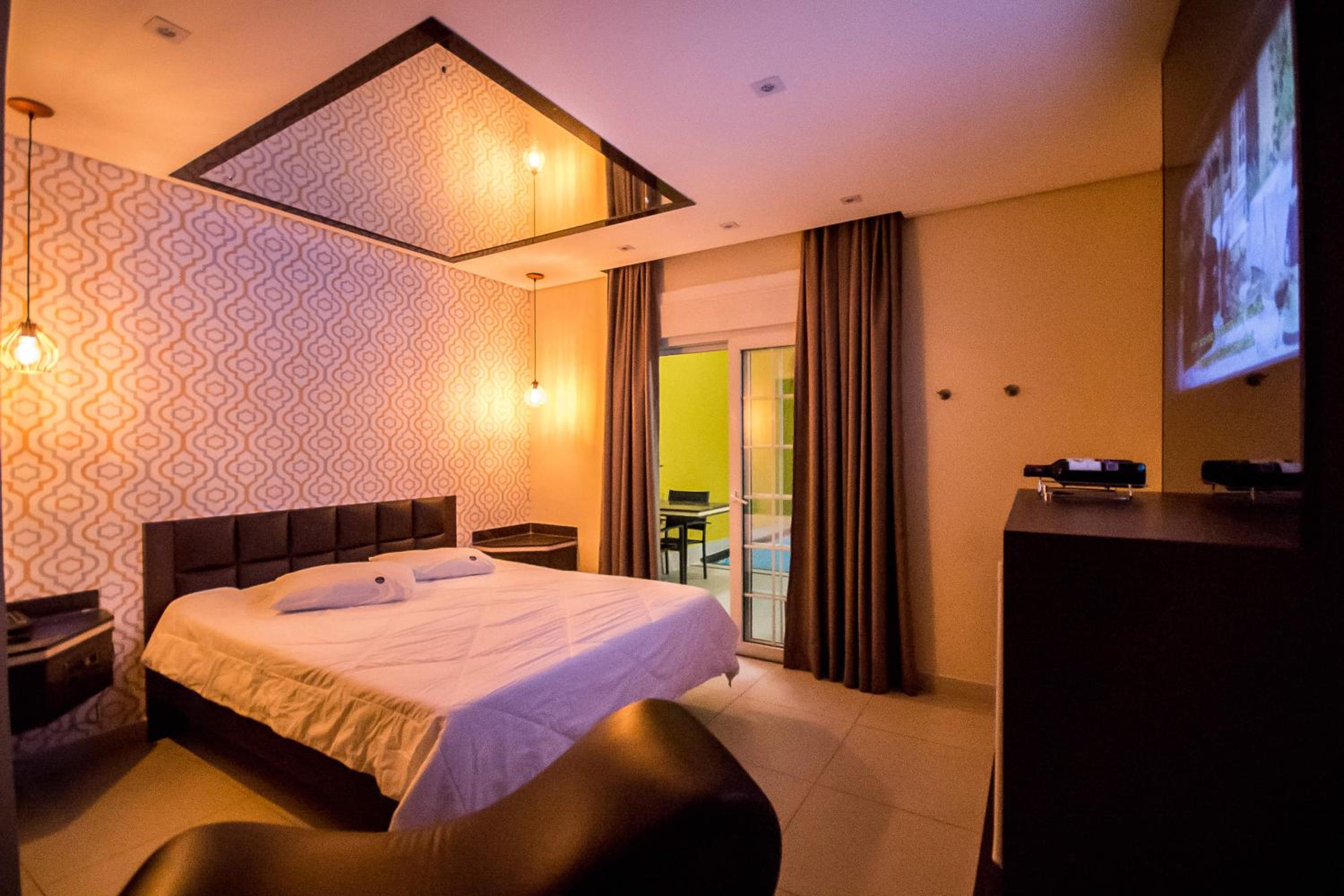 Deluxe Double Room with Pool Access